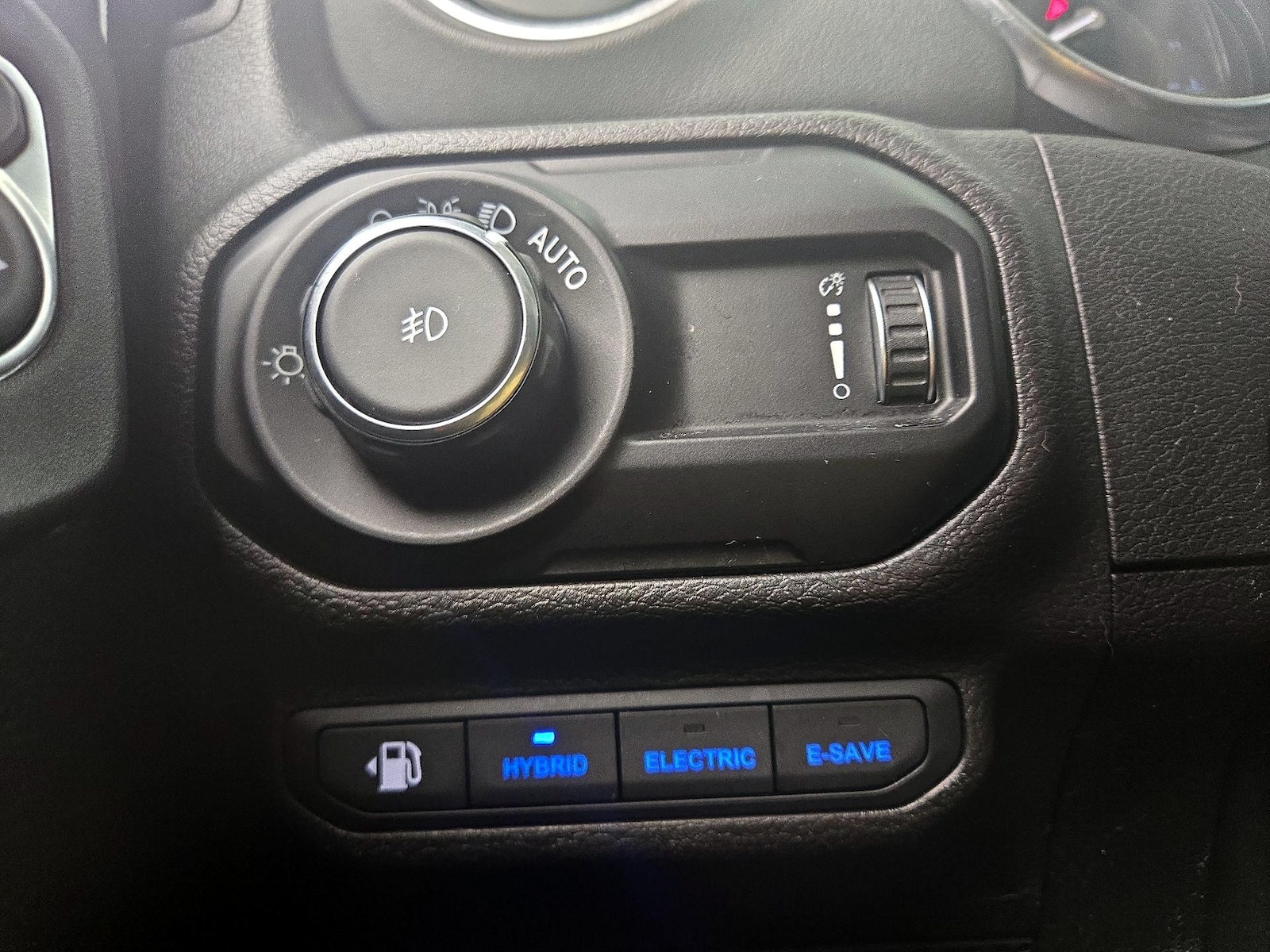 2023 Jeep Wrangler 4xe Sahara 4XE - Photo 14