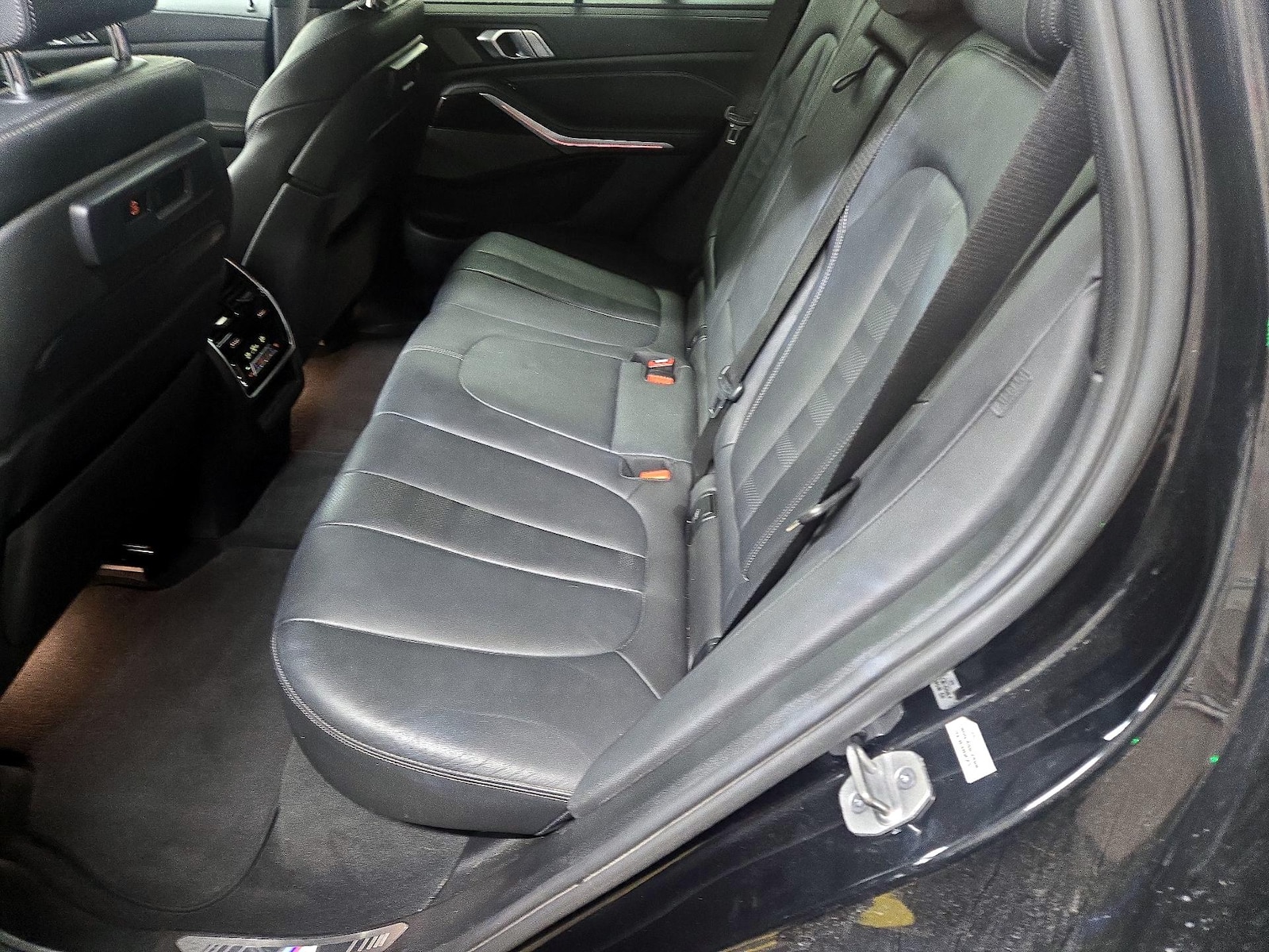2021 BMW X5 40i - Photo 21