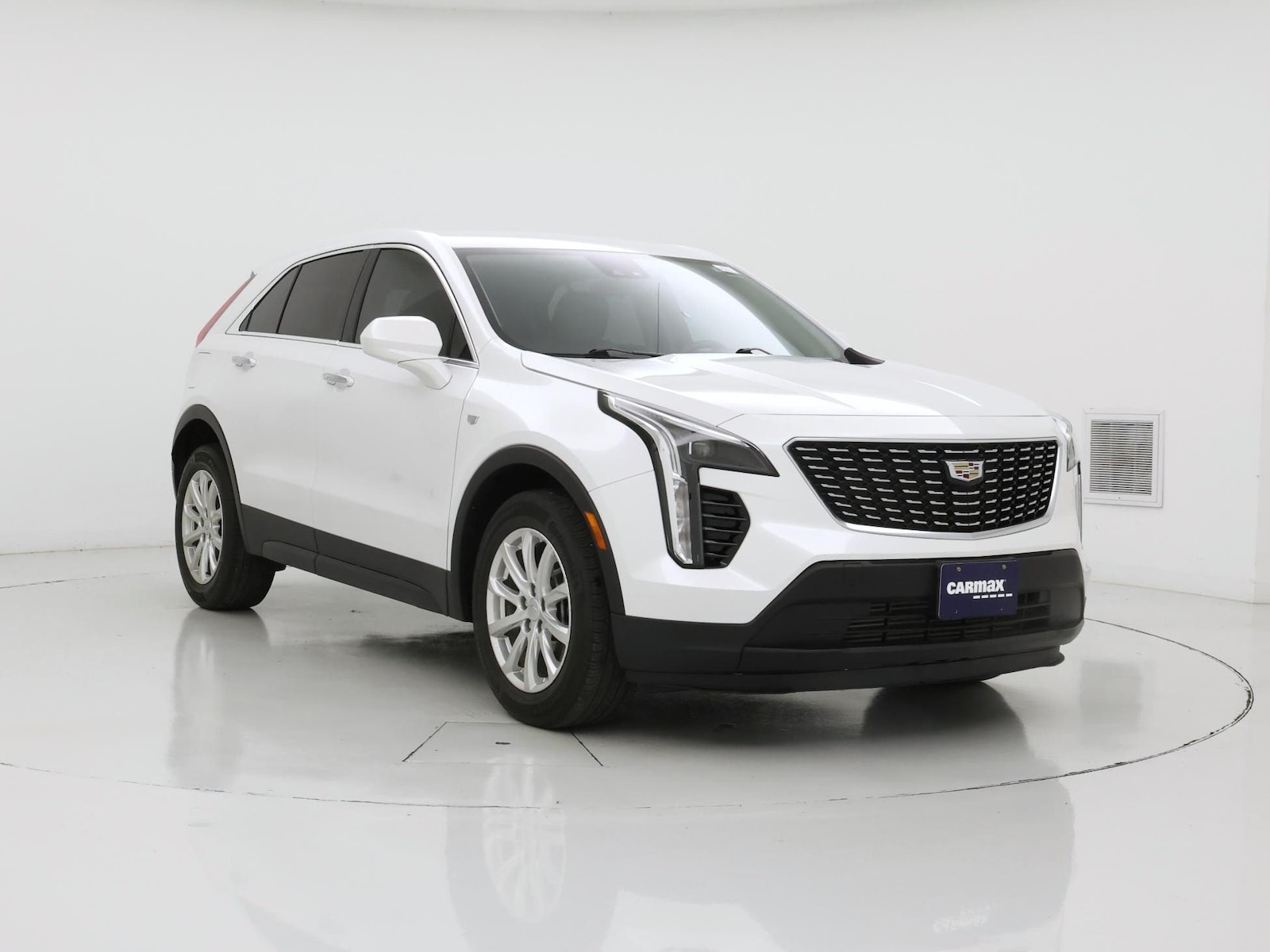 2023 Cadillac XT4 Luxury - Photo 2