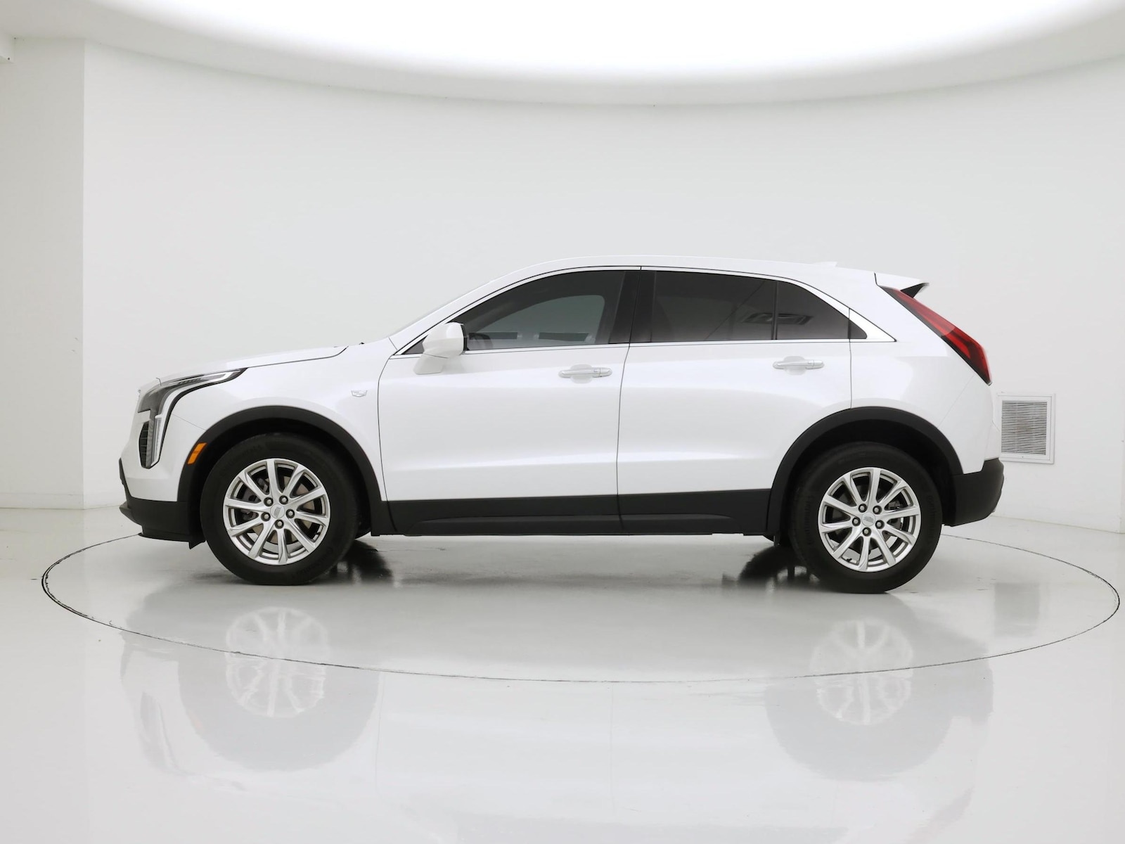 2023 Cadillac XT4 Luxury - Photo 4