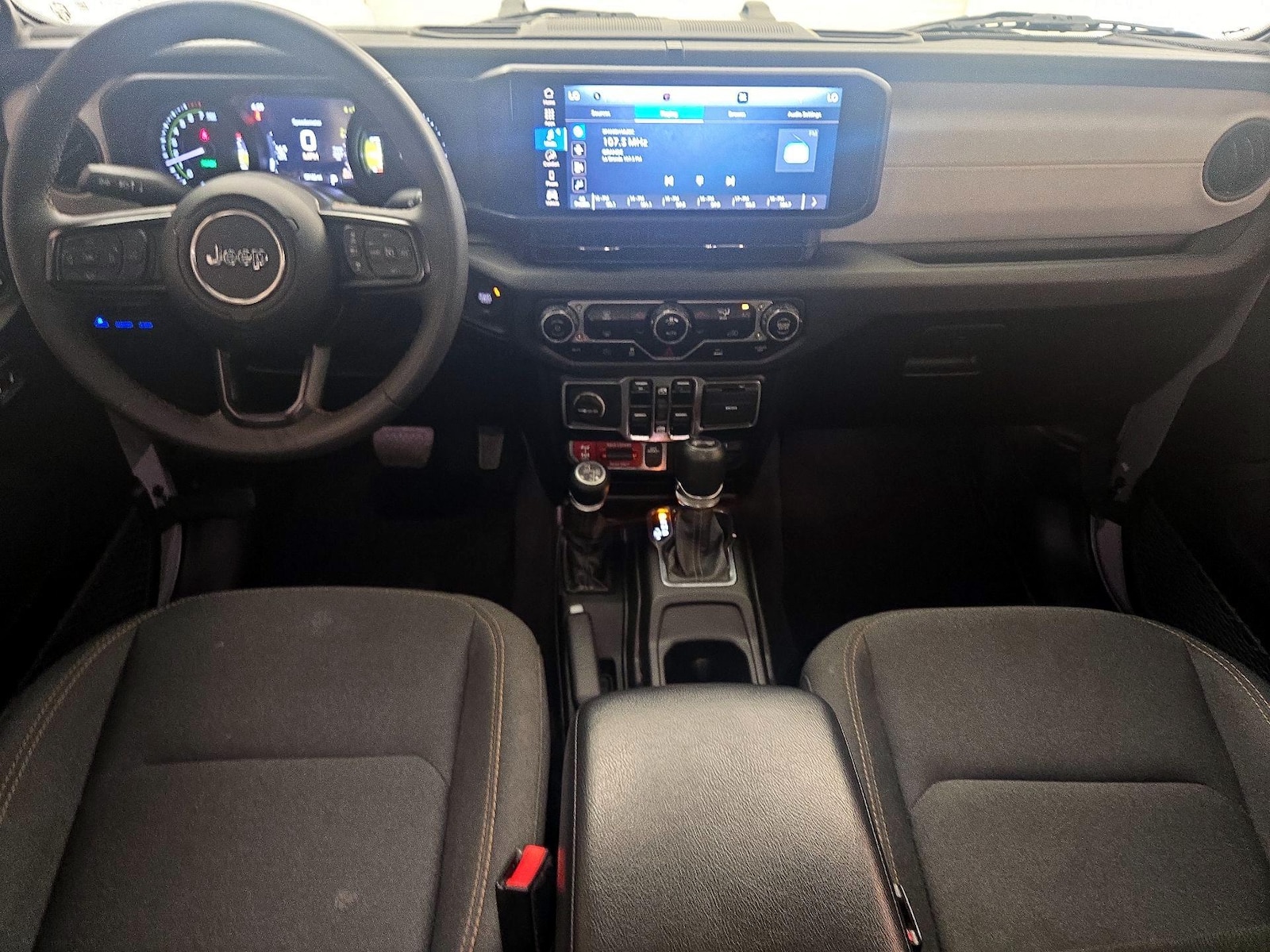 2024 Jeep Wrangler 4xe Willys 4XE - Photo 10