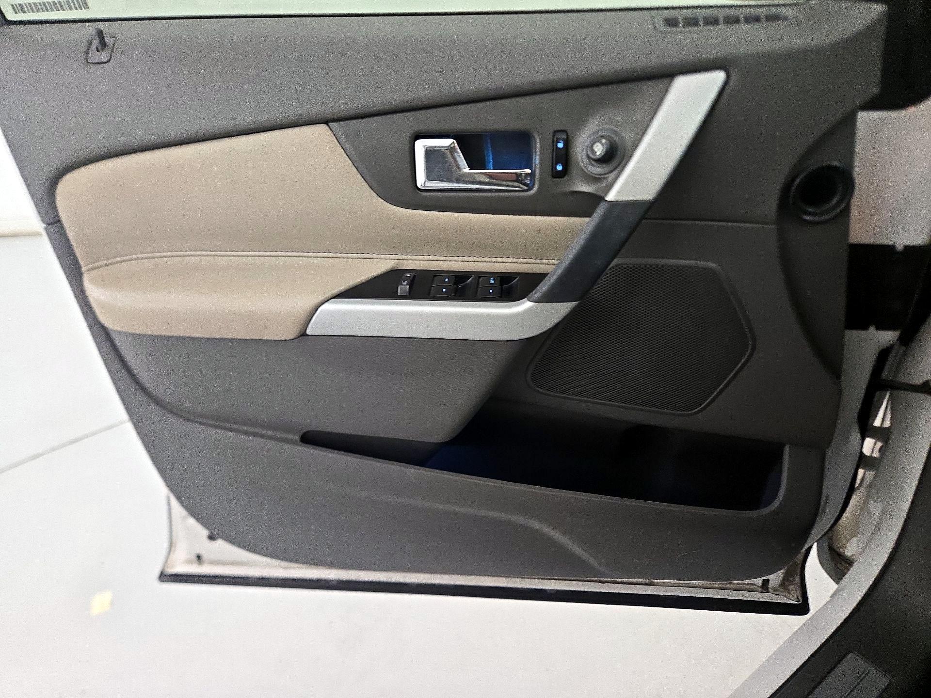 Thumbnail: 2014 Ford Edge - 12