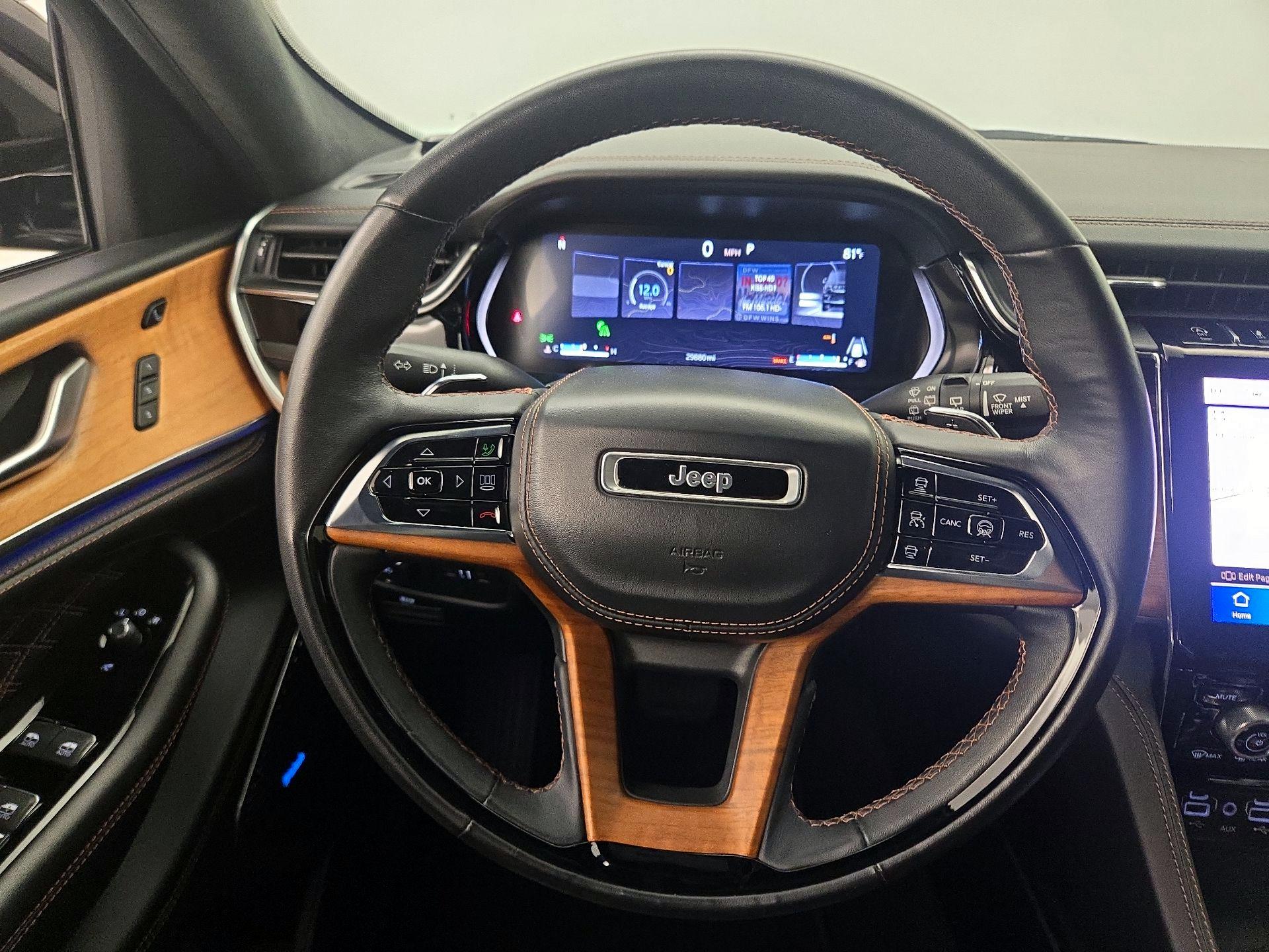 Thumbnail: 2023 Jeep Grand Cherokee - 10
