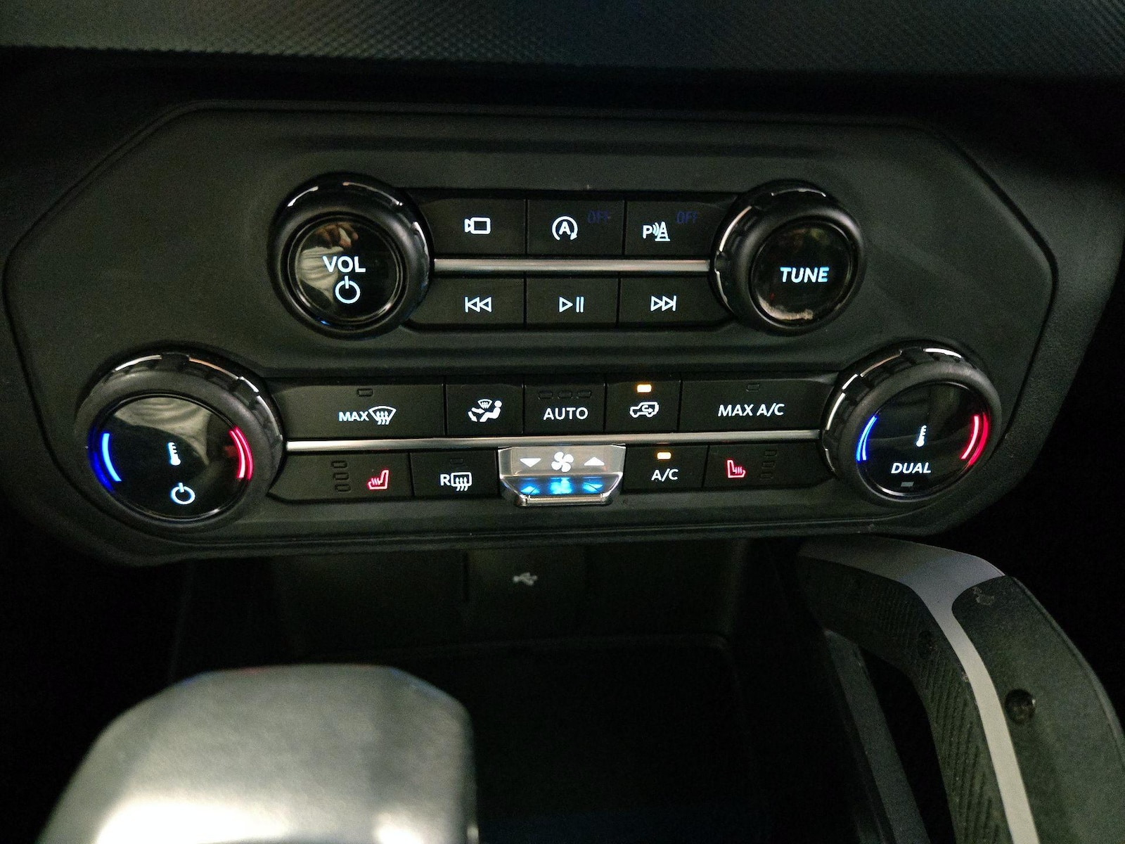 2022 Ford Bronco 4-Door Outer Banks - Photo 18