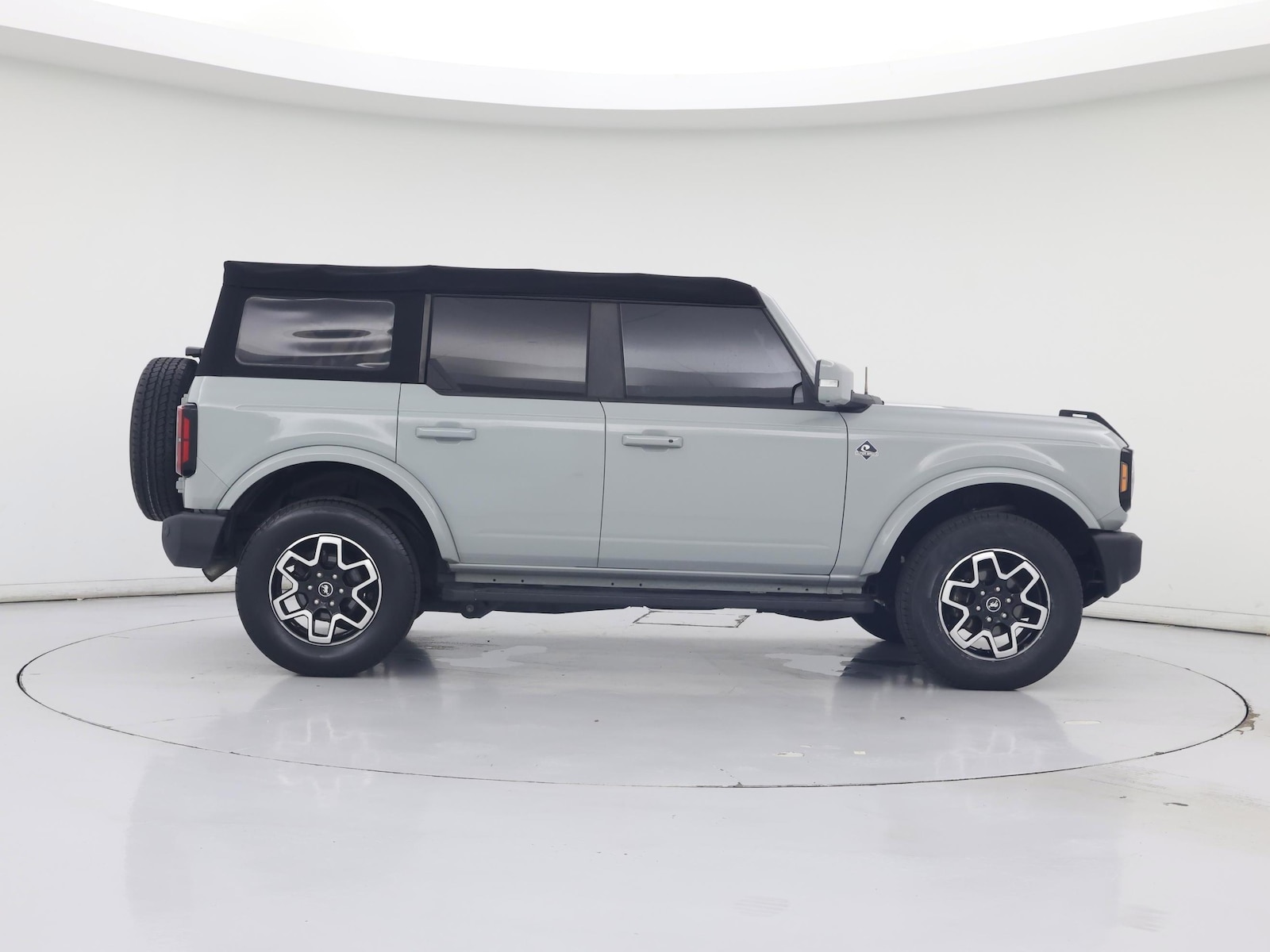 2022 Ford Bronco 4-Door Outer Banks - Photo 8