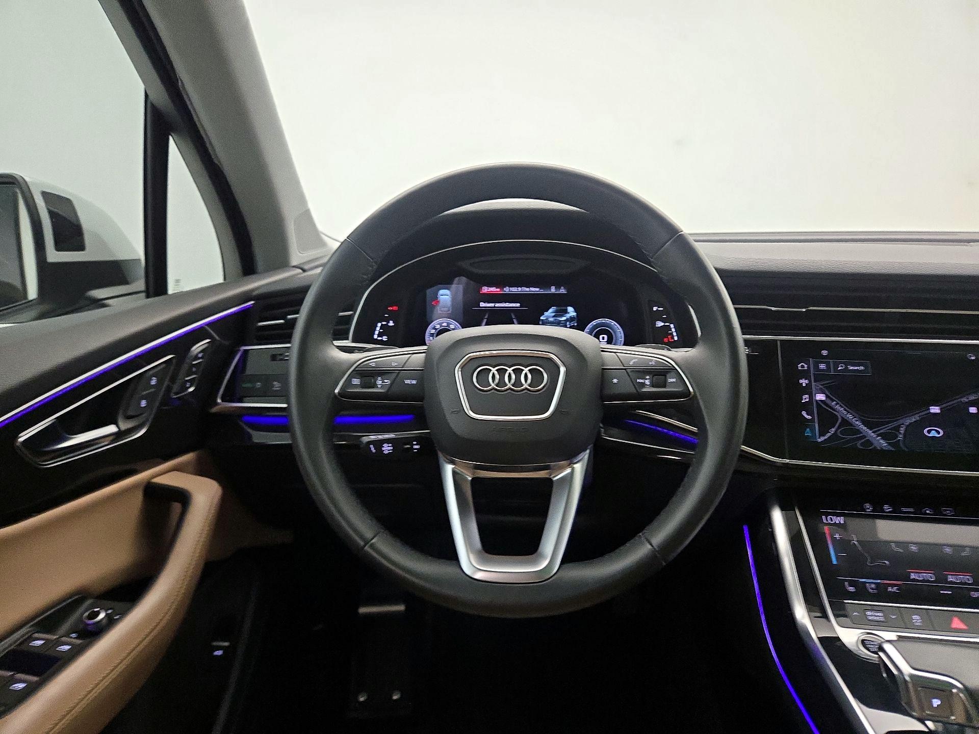 Thumbnail: 2022 Audi Q7 - 10