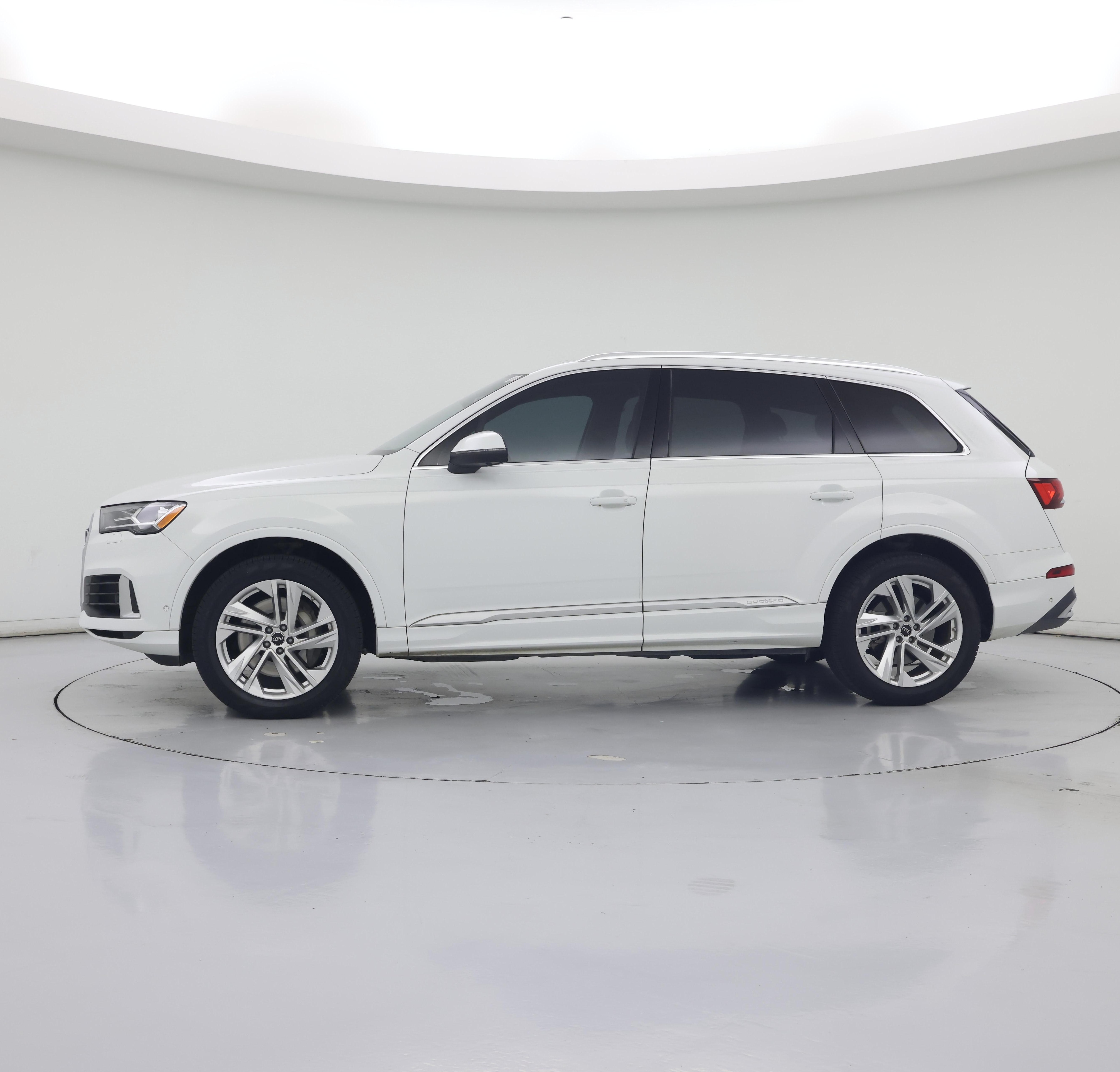 Thumbnail: 2022 Audi Q7 - 3