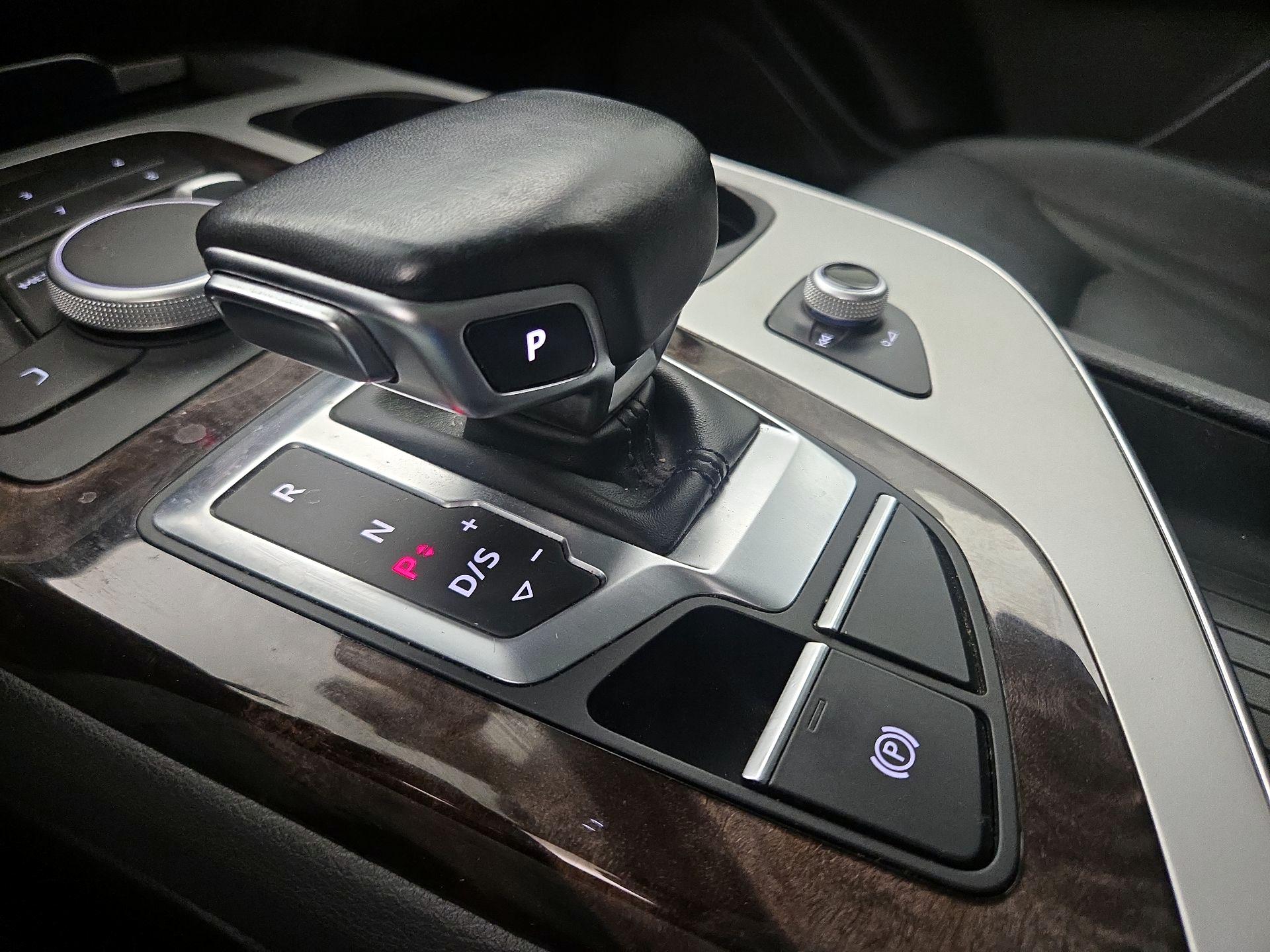 Thumbnail: 2018 Audi Q7 - 17