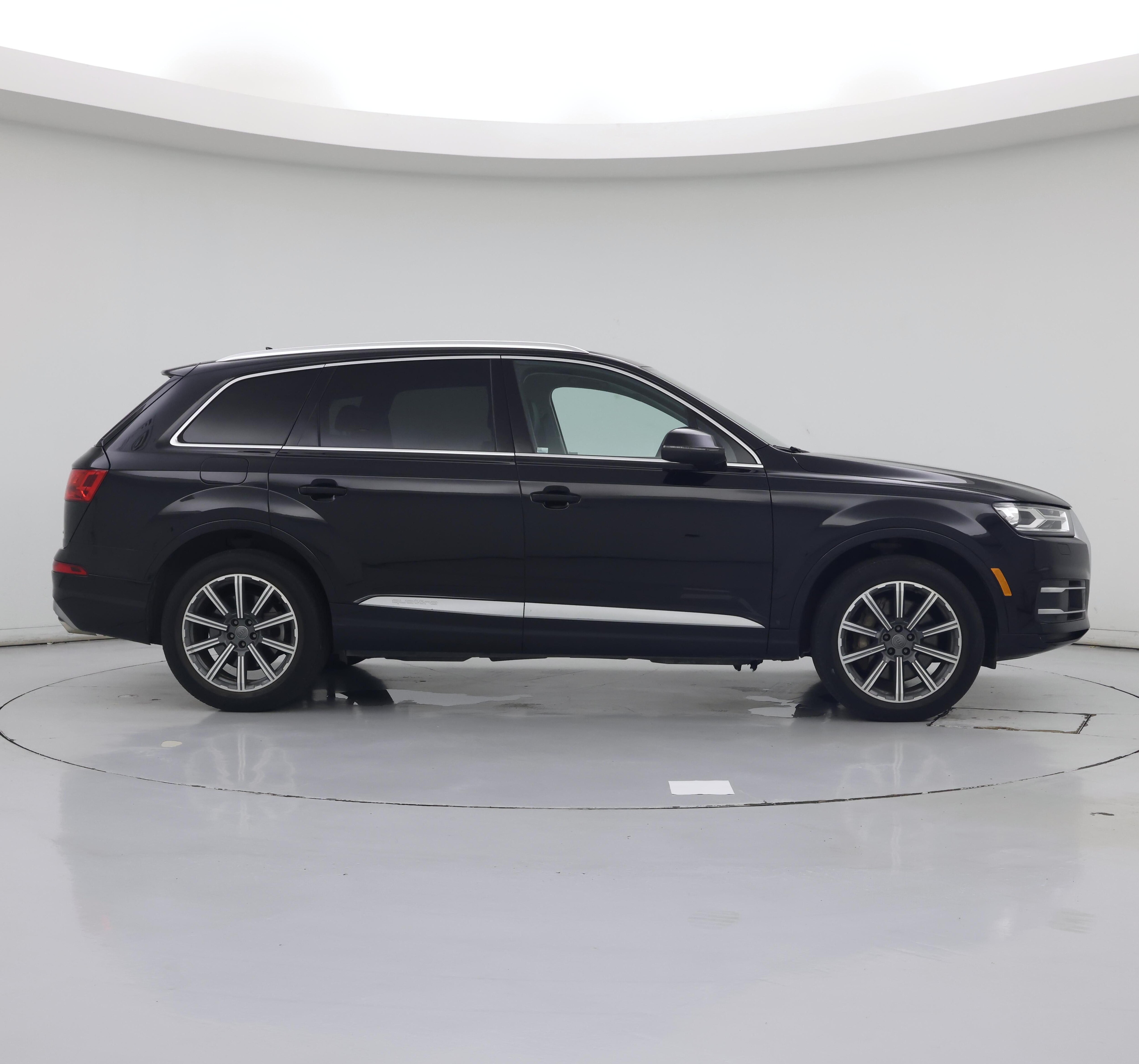 Thumbnail: 2018 Audi Q7 - 7