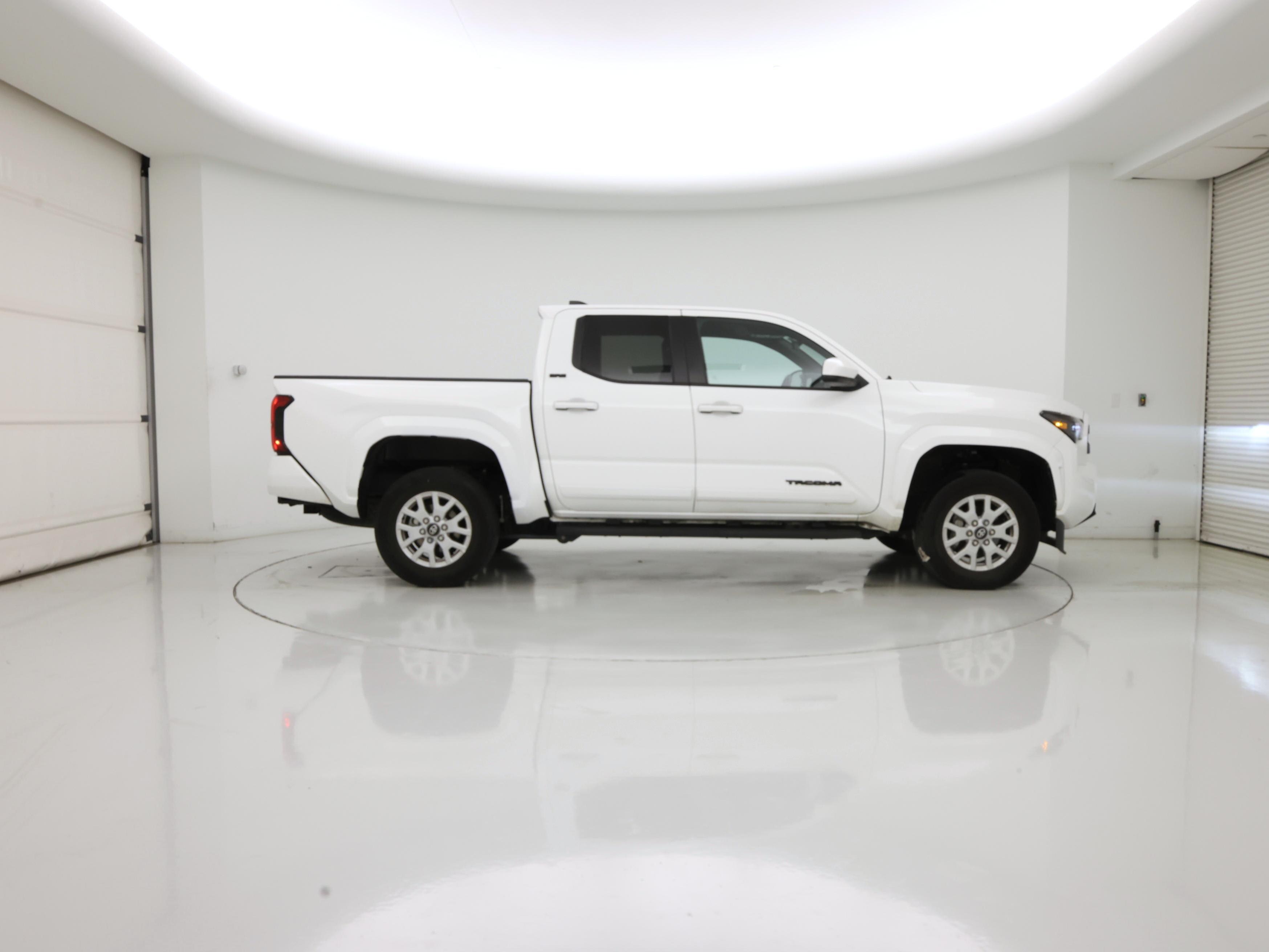 Thumbnail: 2024 Toyota Tacoma - 7