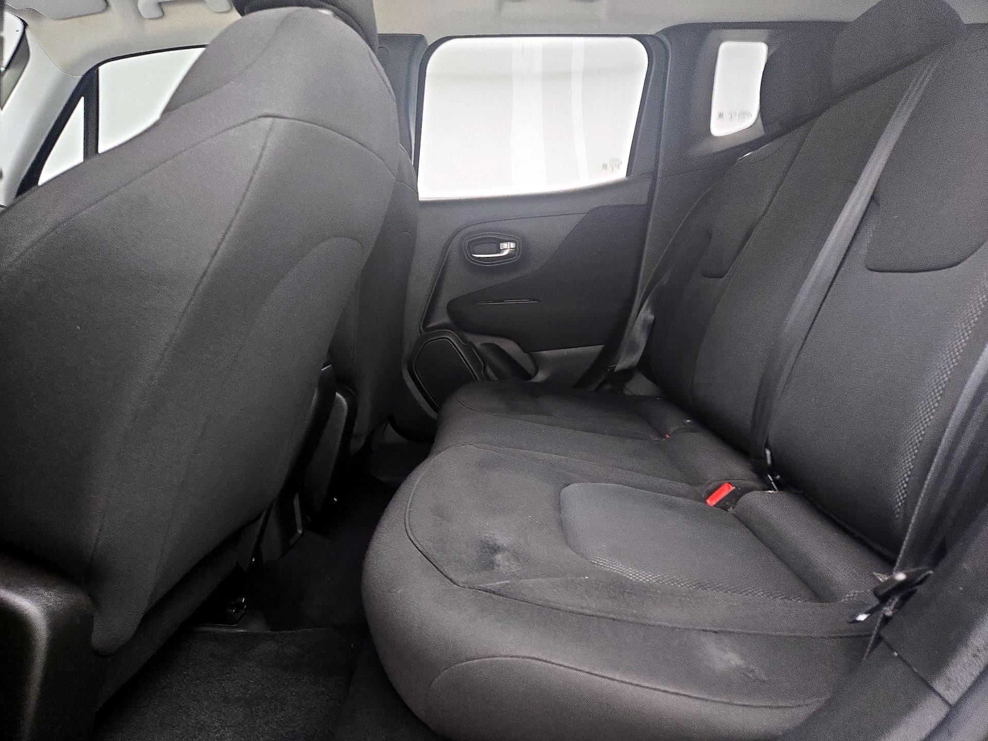 Thumbnail: 2021 Jeep Renegade - 19