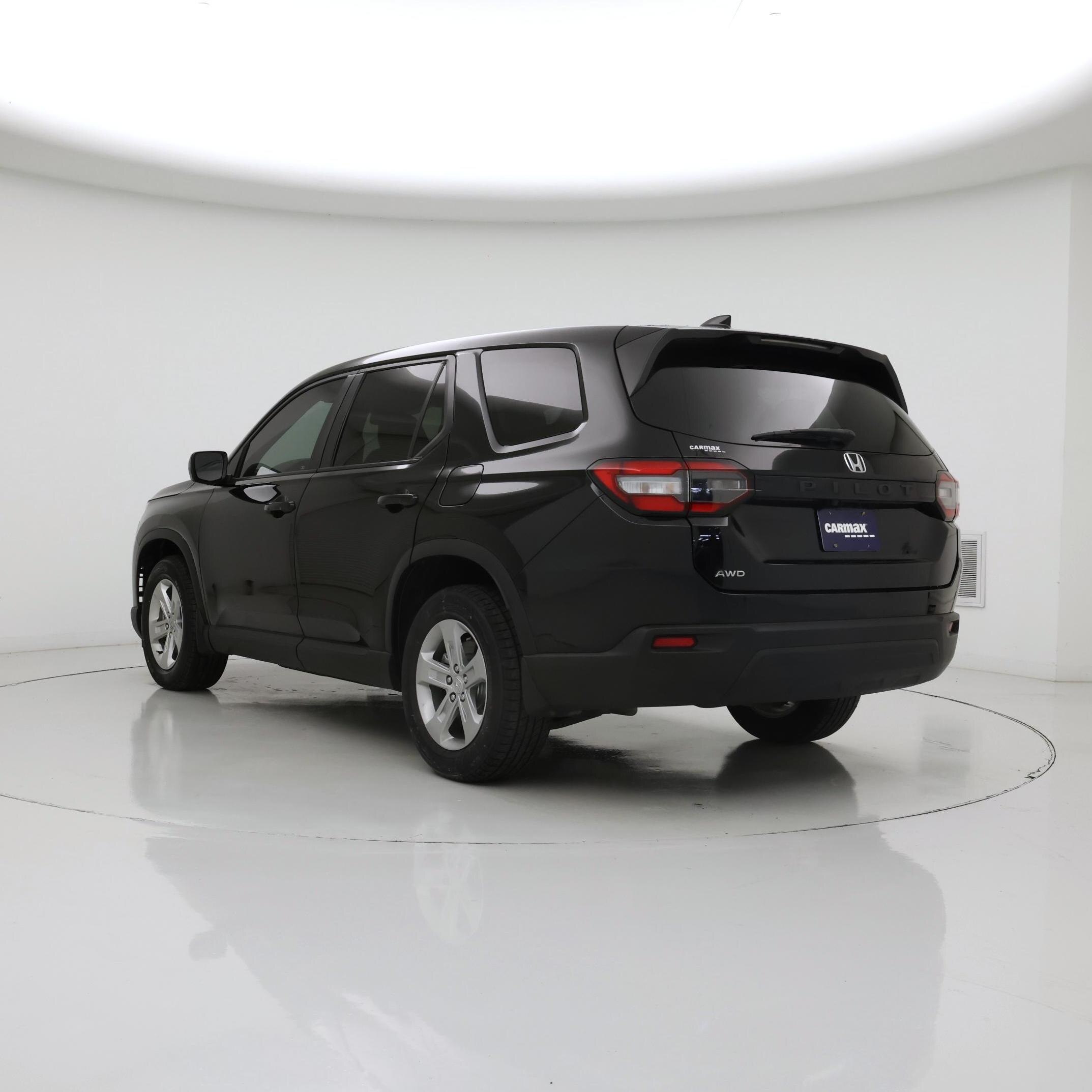 Thumbnail: 2023 Honda Pilot - 2