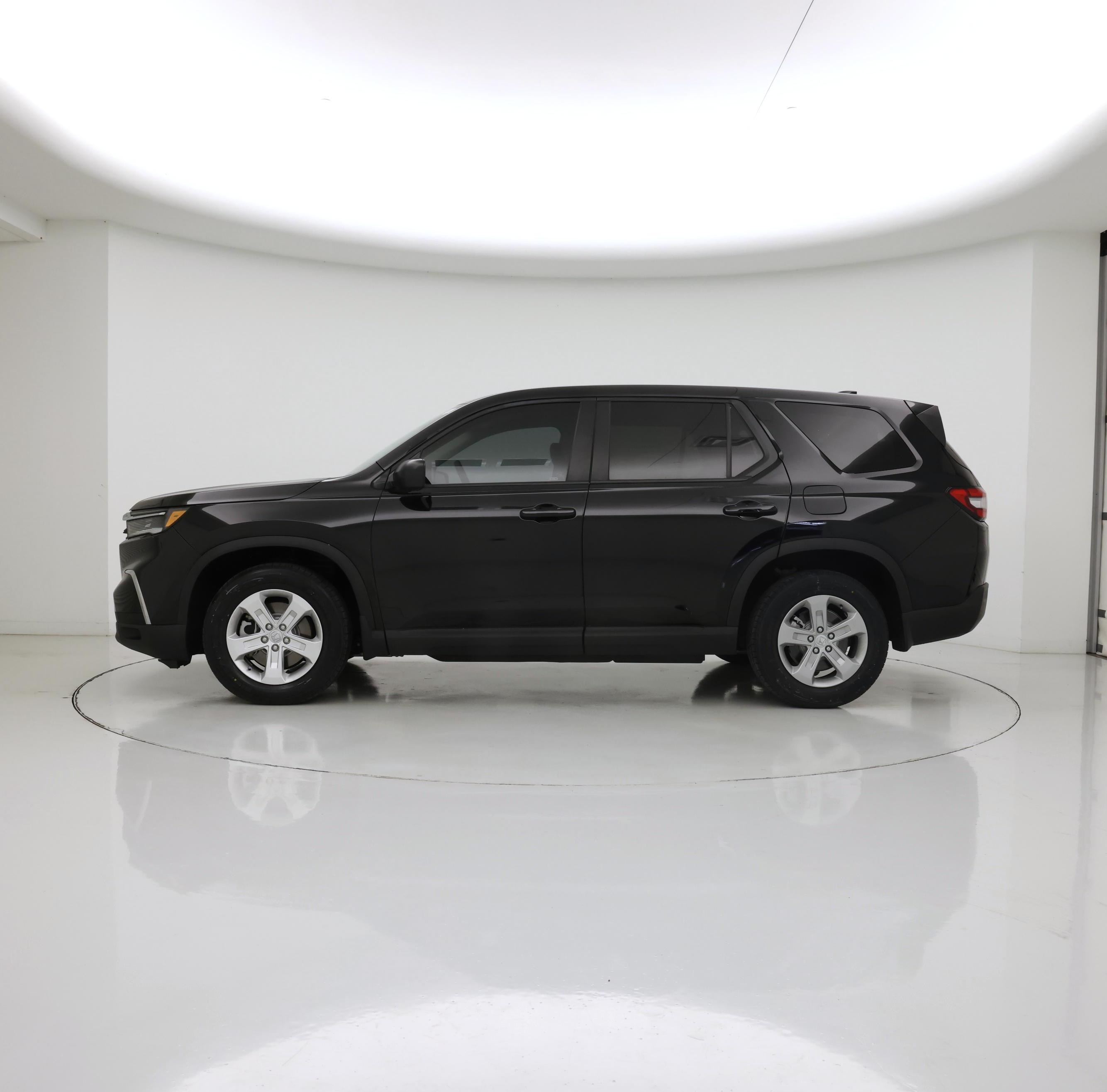 Thumbnail: 2023 Honda Pilot - 3