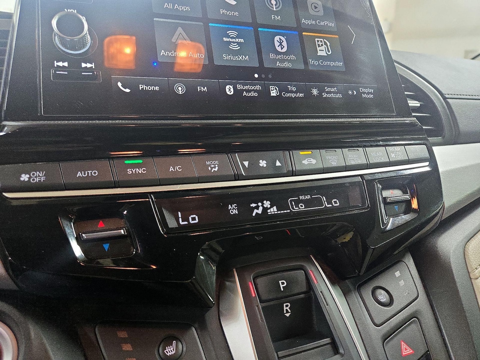 2025 Honda Odyssey EX-L - Photo 17
