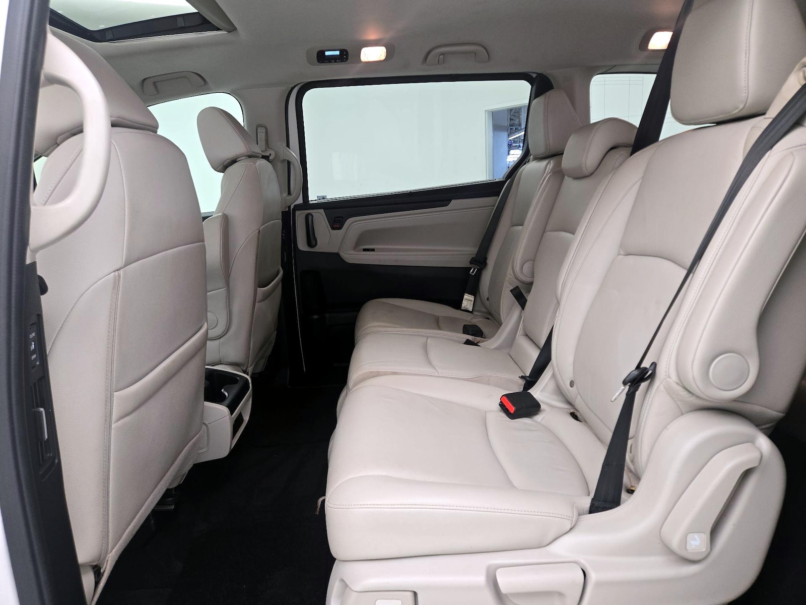 2025 Honda Odyssey EX-L - Photo 21