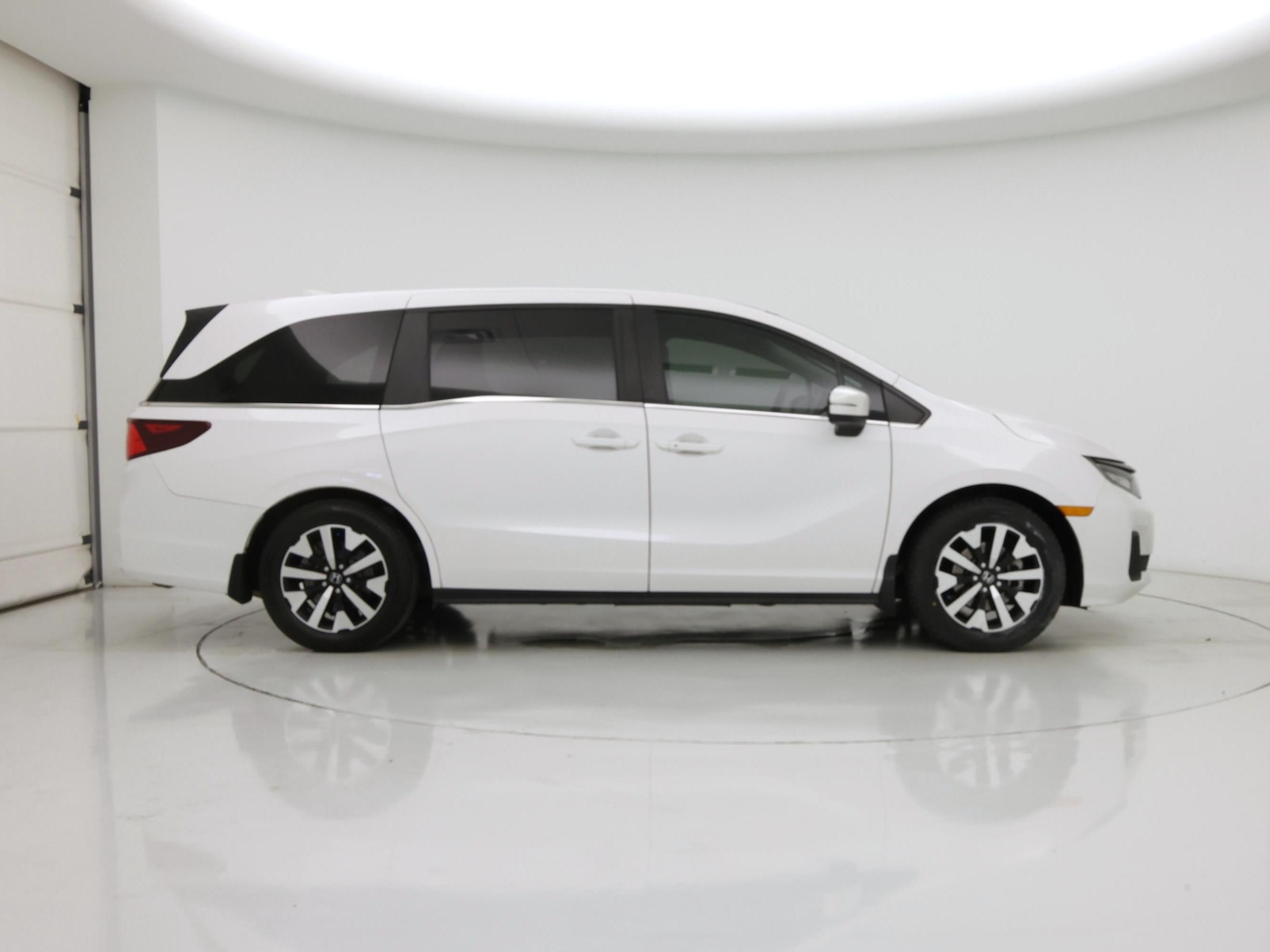 2025 Honda Odyssey EX-L - Photo 8