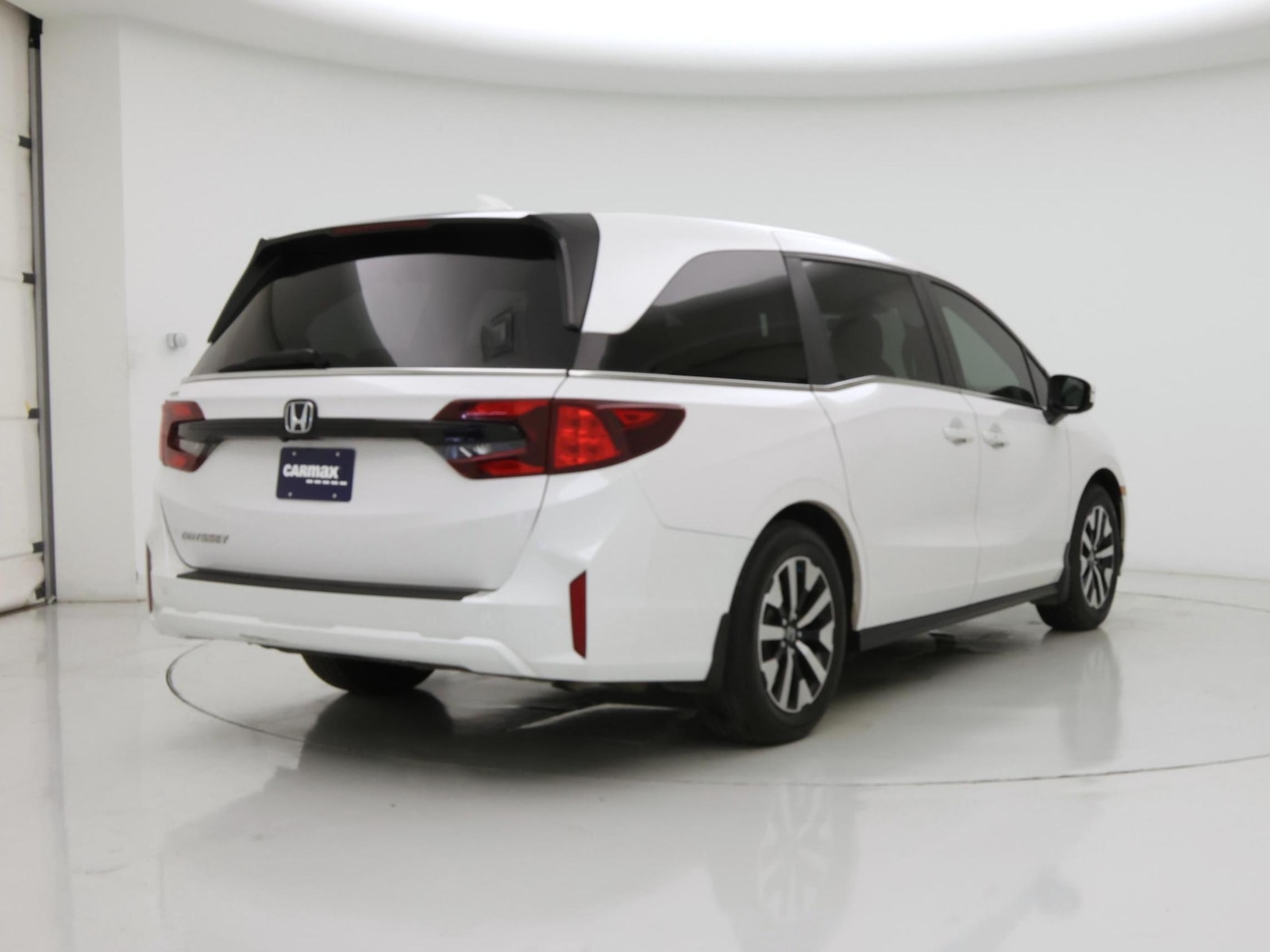 2025 Honda Odyssey EX-L - Photo 9