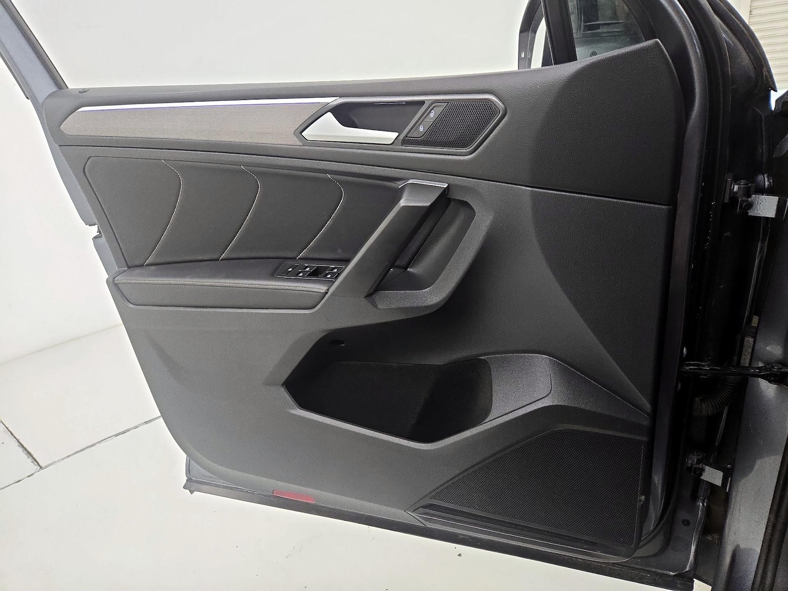 2022 Volkswagen Tiguan SE R-LINE BLACK - Photo 13