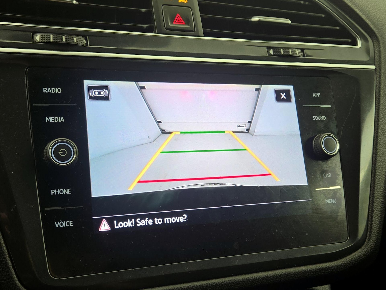 2022 Volkswagen Tiguan SE R-LINE BLACK - Photo 15