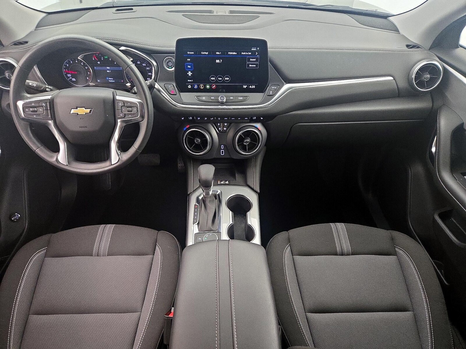 2025 Chevrolet Blazer 2LT, photo 10