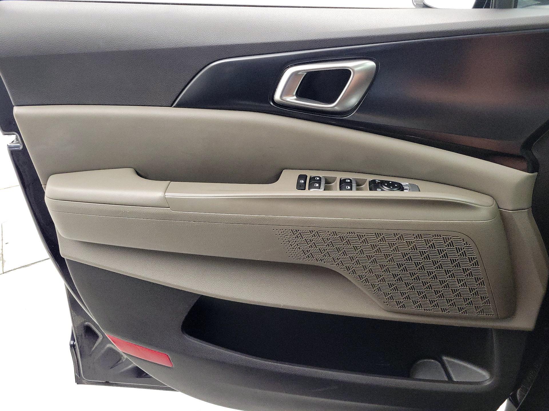 Thumbnail: 2025 Kia Carnival - 12