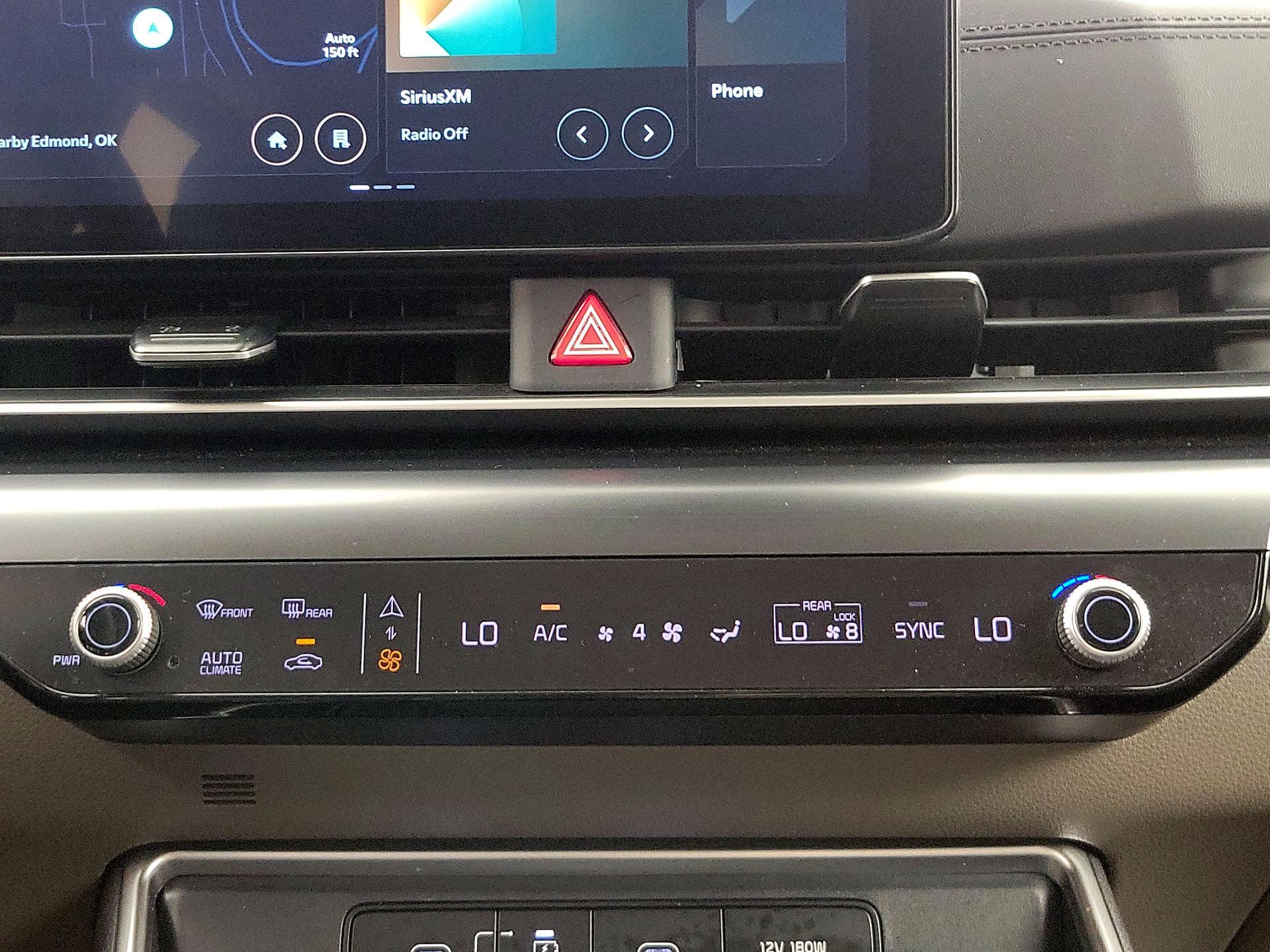 Thumbnail: 2025 Kia Carnival - 17
