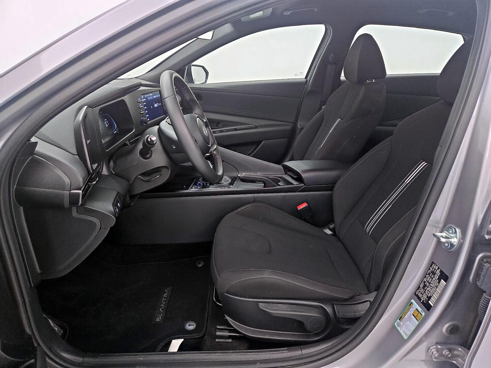 2026 Hyundai Elantra SEL Sport - Photo 12