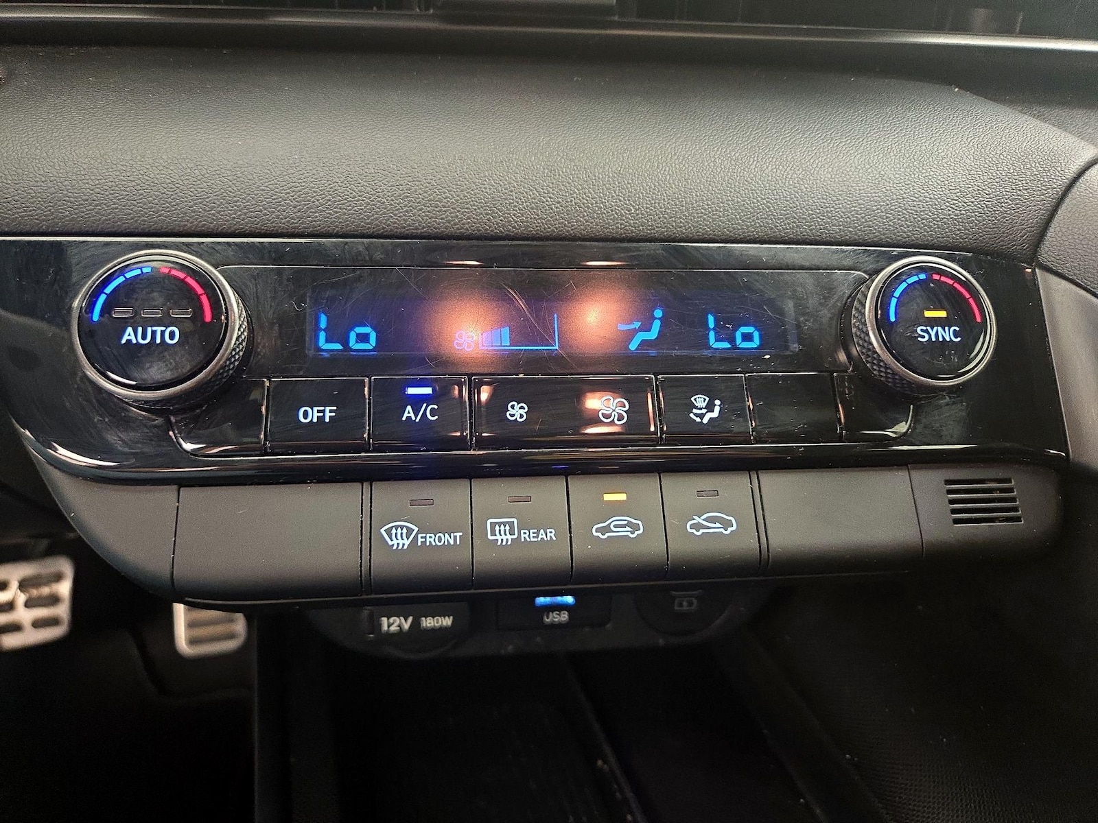 2026 Hyundai Elantra SEL Sport - Photo 17