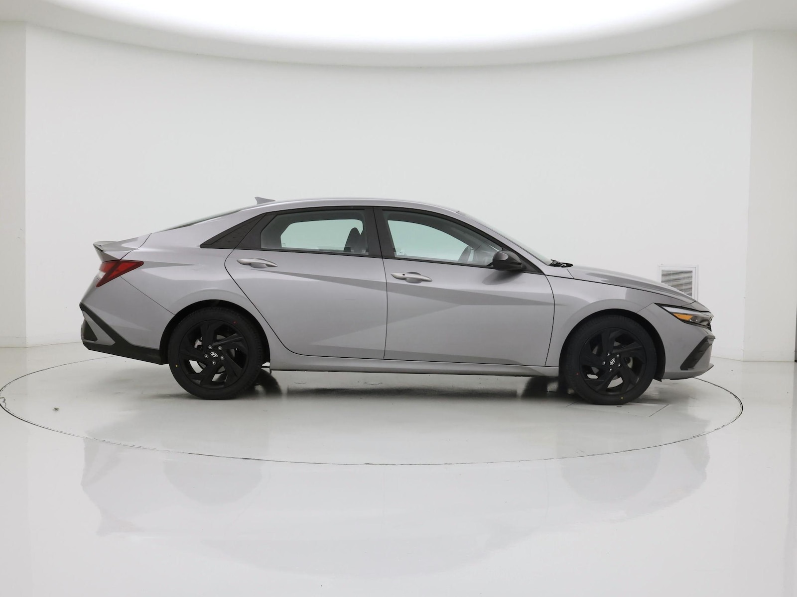 2026 Hyundai Elantra SEL Sport - Photo 8