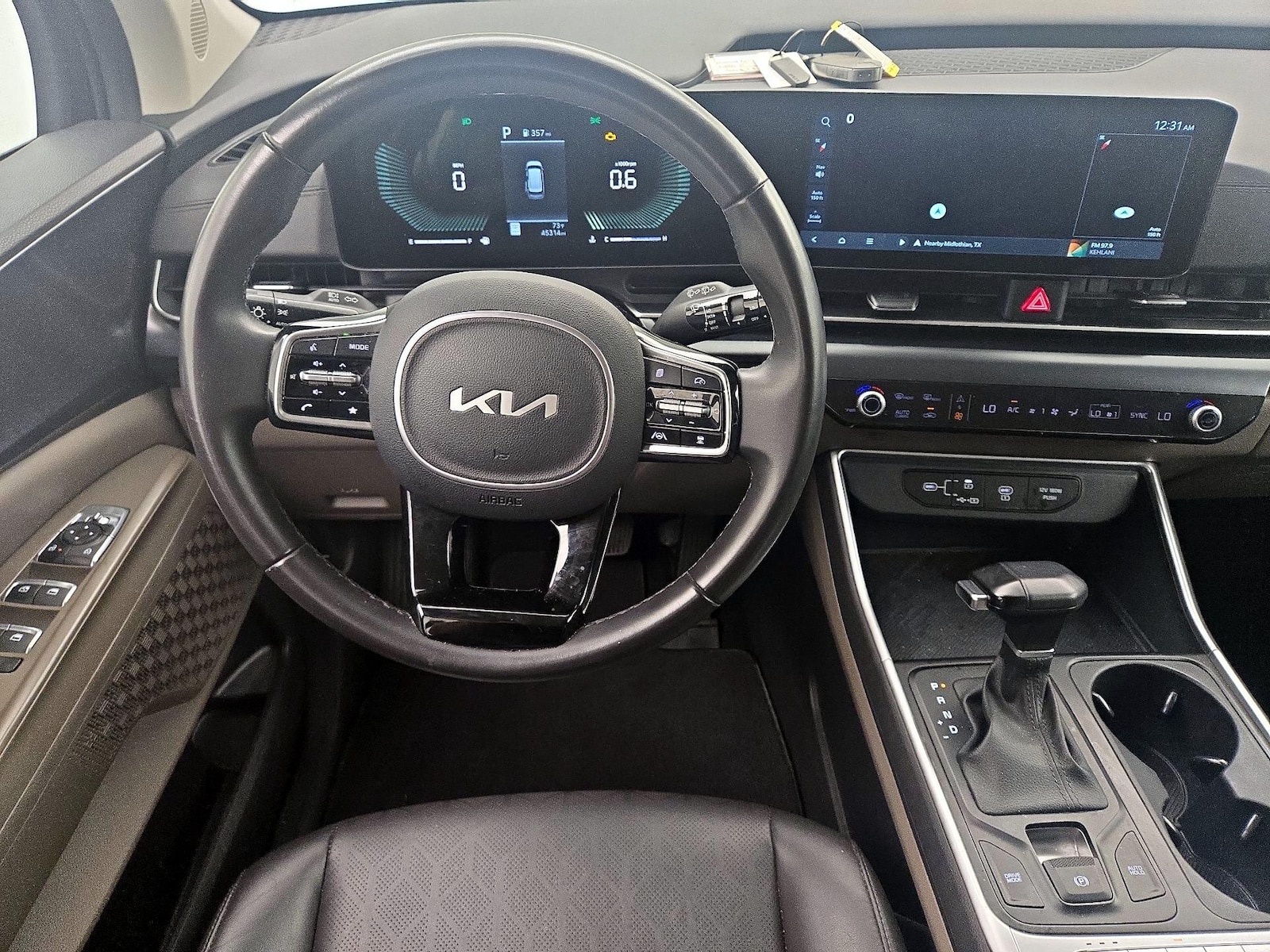 2025 Kia Carnival LXS - Photo 11