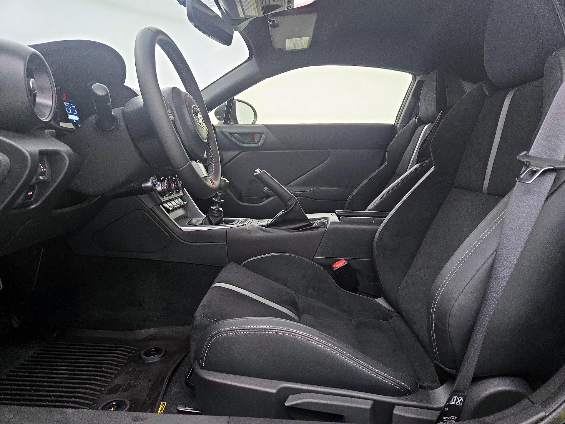 Thumbnail: 2026 Toyota GR86 - 11