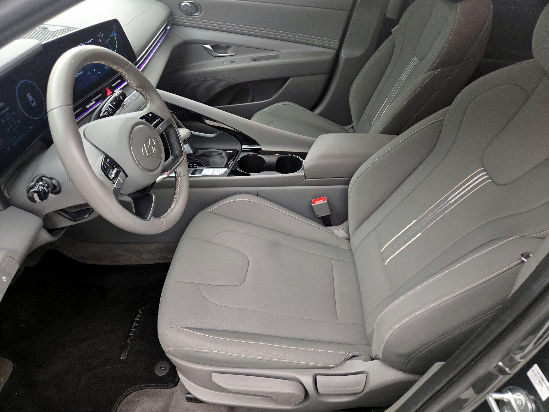 Thumbnail: 2024 Hyundai Elantra - 11