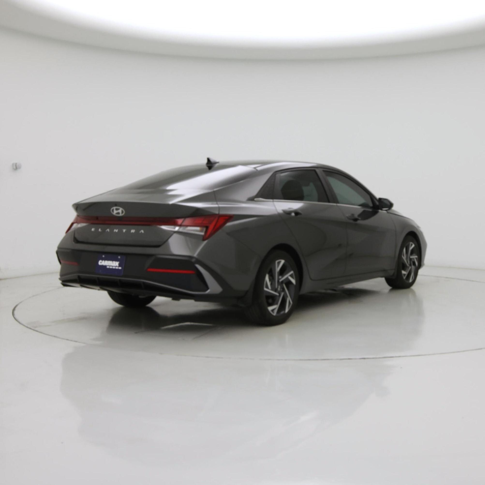 Thumbnail: 2024 Hyundai Elantra - 8