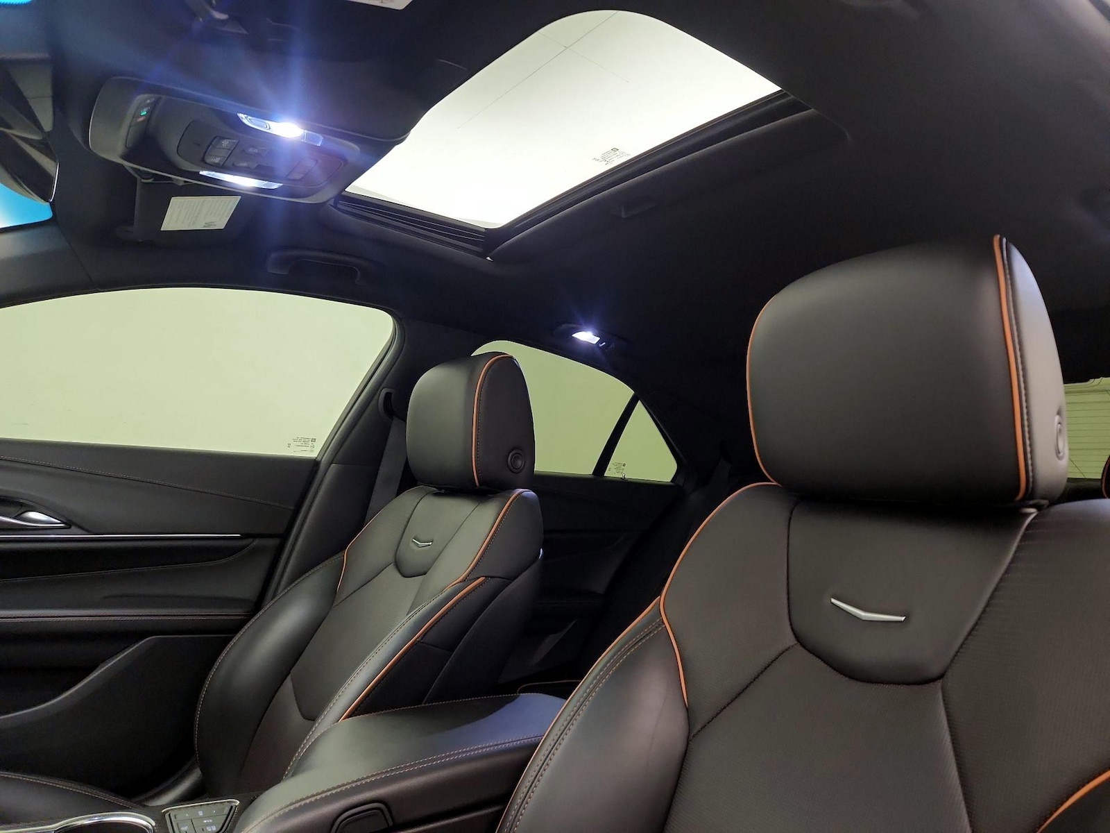 2021 Cadillac CT4 V-Series - Photo 19