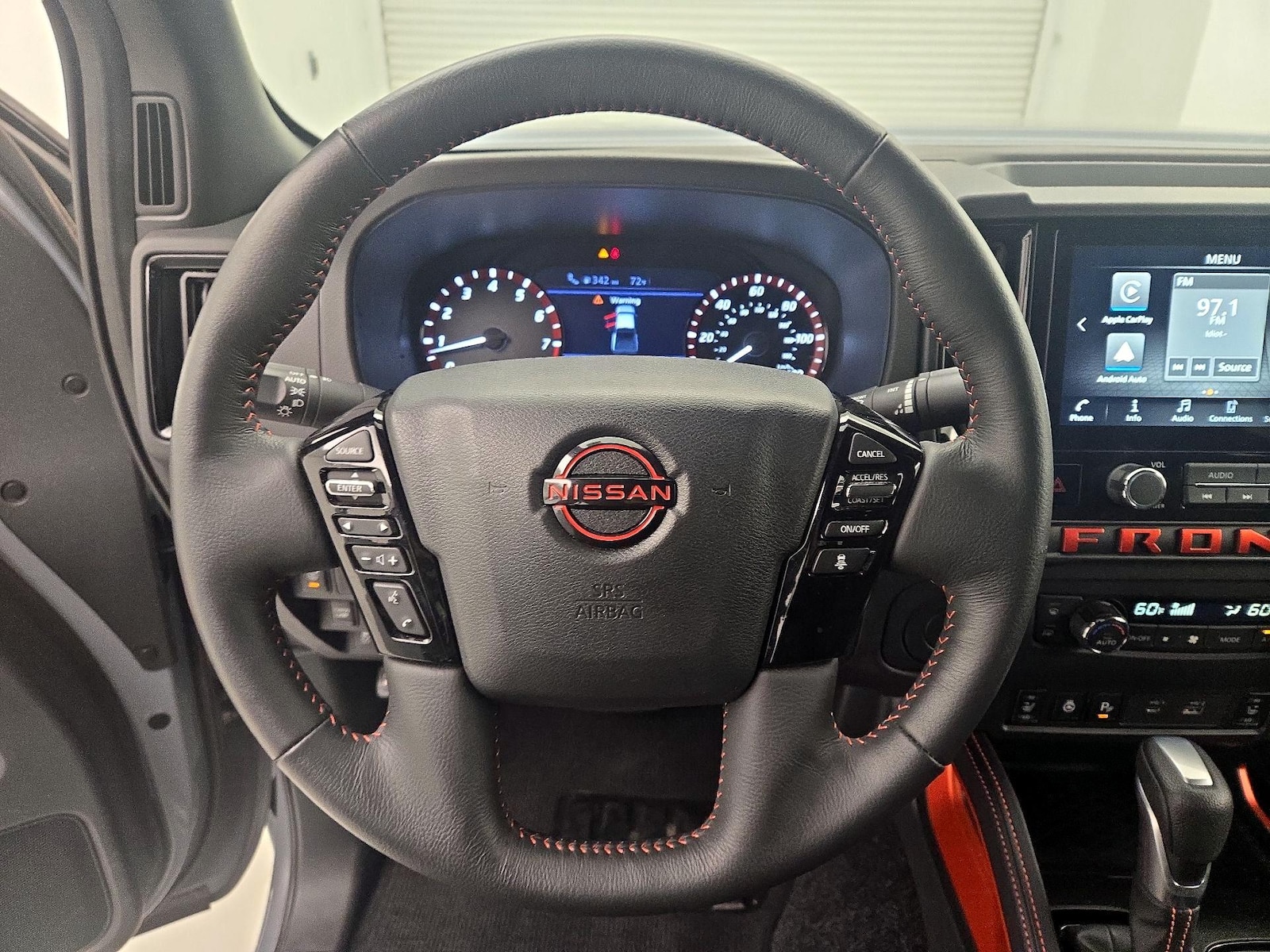 2025 Nissan Frontier PRO-X - Photo 11