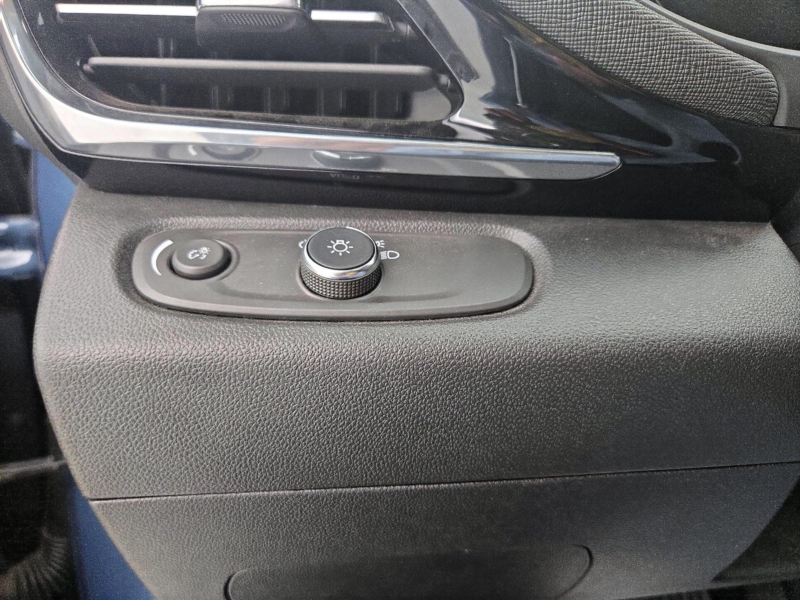 2024 Buick Envista Sport Touring - Photo 14