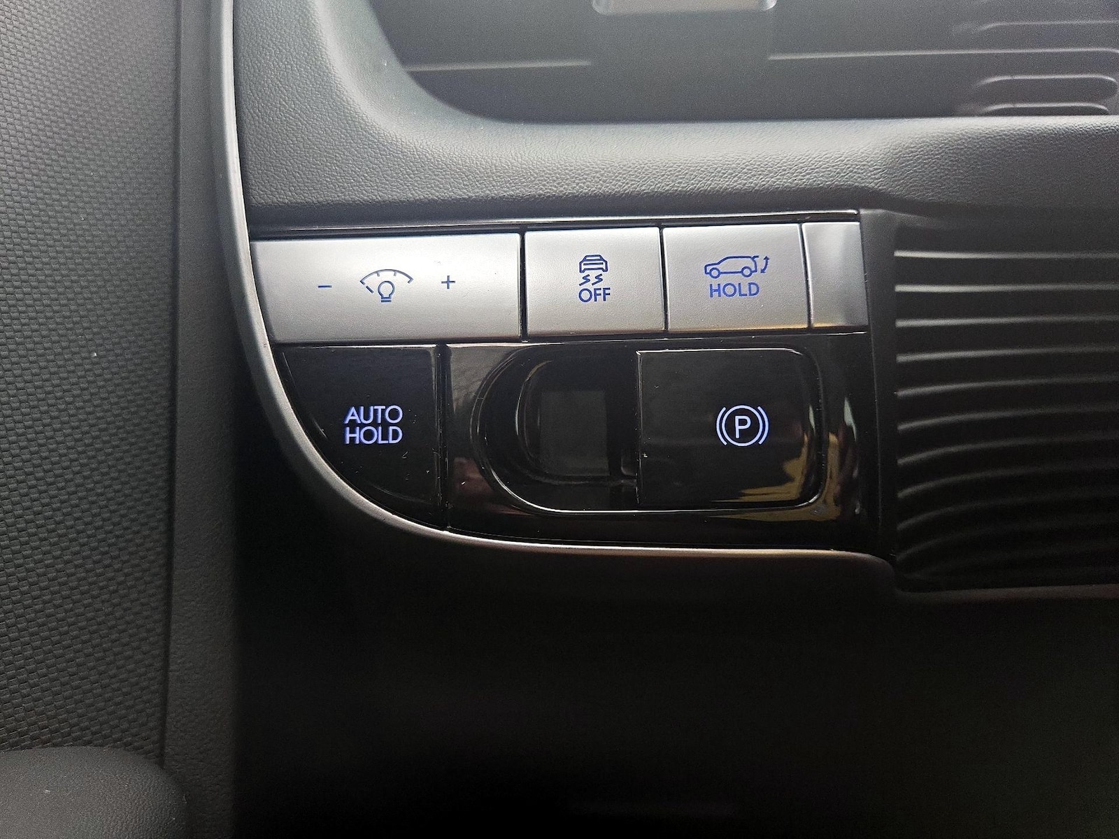 2024 Hyundai IONIQ 5 SEL - Photo 14