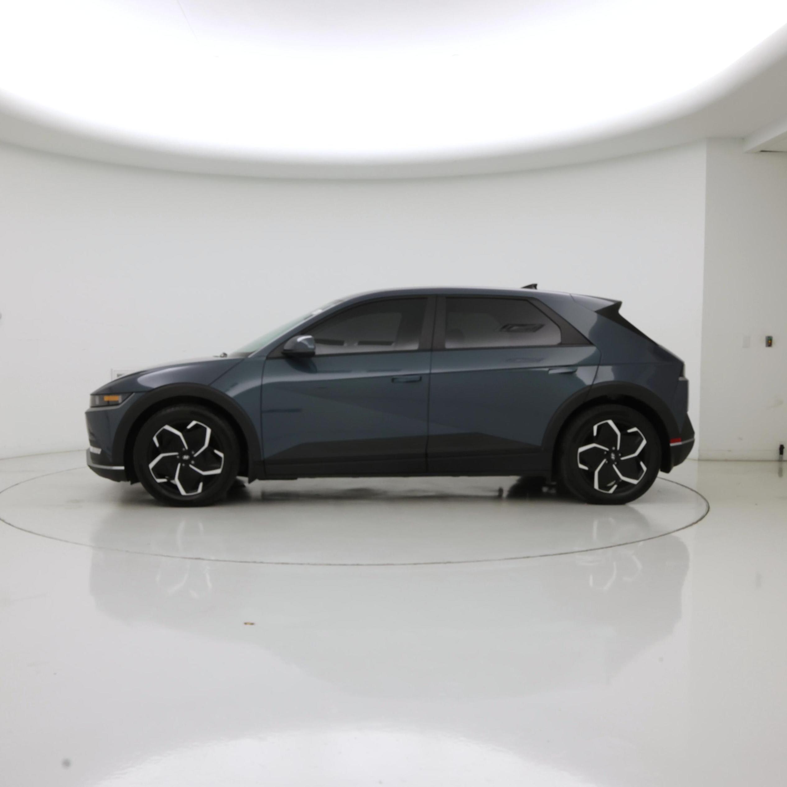 Thumbnail: 2024 Hyundai Ioniq 5 - 3