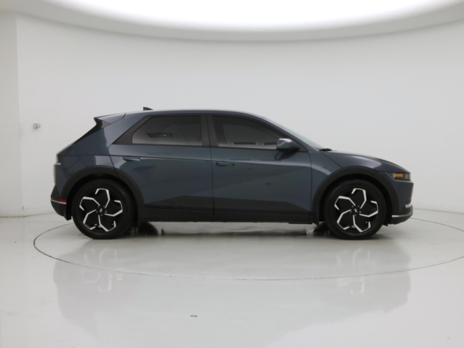 2024 Hyundai IONIQ 5 SEL - Photo 8
