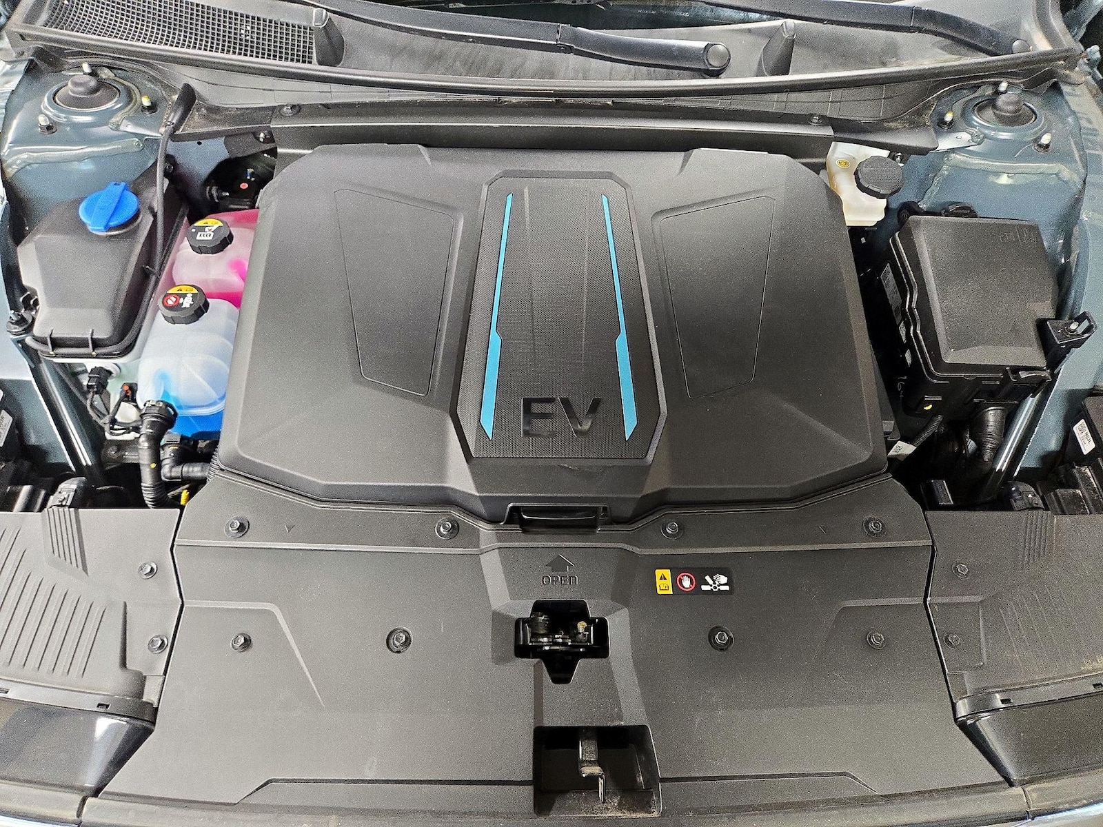 2024 Hyundai IONIQ 5 SEL - Photo 23