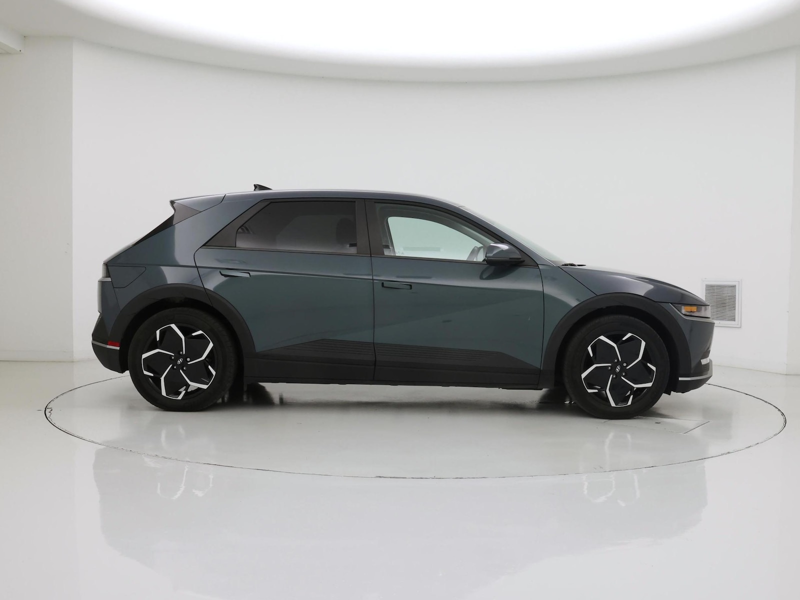 2024 Hyundai IONIQ 5 SEL - Photo 8