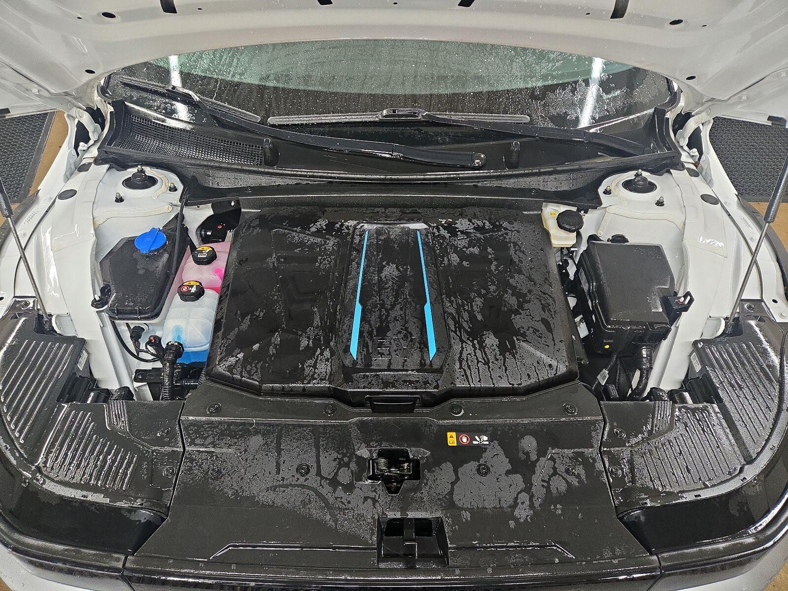 2024 Hyundai IONIQ 5 SEL - Photo 23