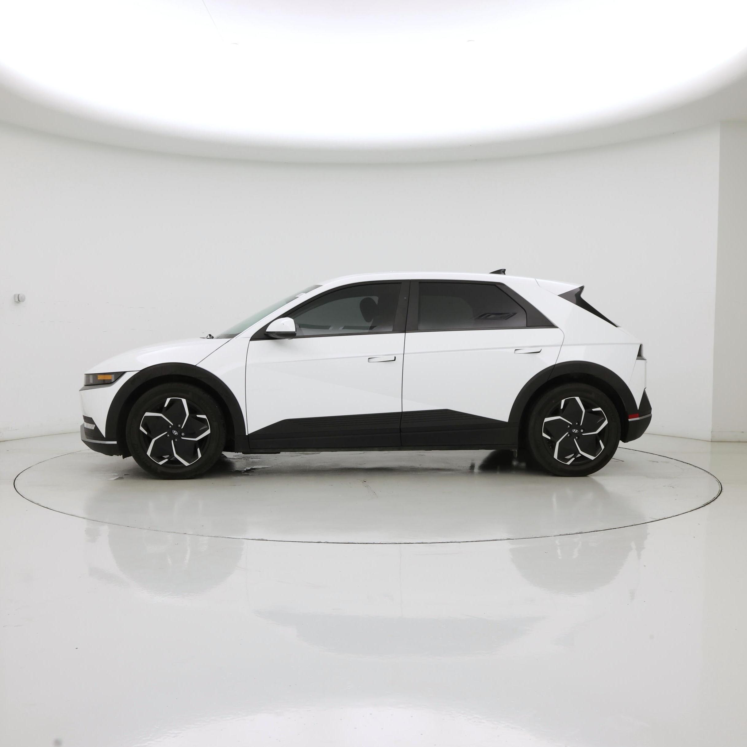 Thumbnail: 2024 Hyundai Ioniq 5 - 3