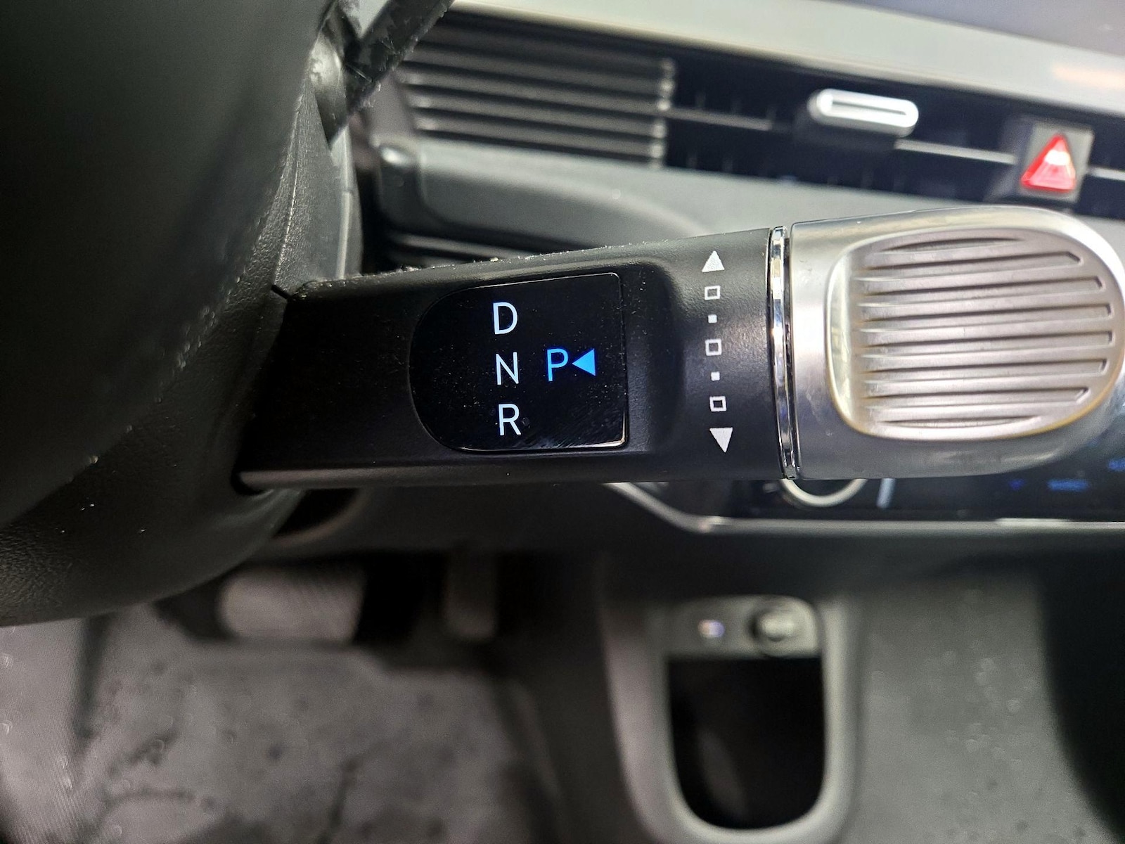 2024 Hyundai IONIQ 5 SEL - Photo 17