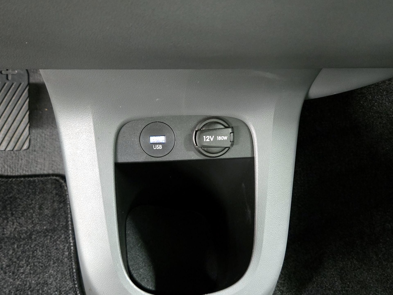 2024 Hyundai IONIQ 5 Limited - Photo 20