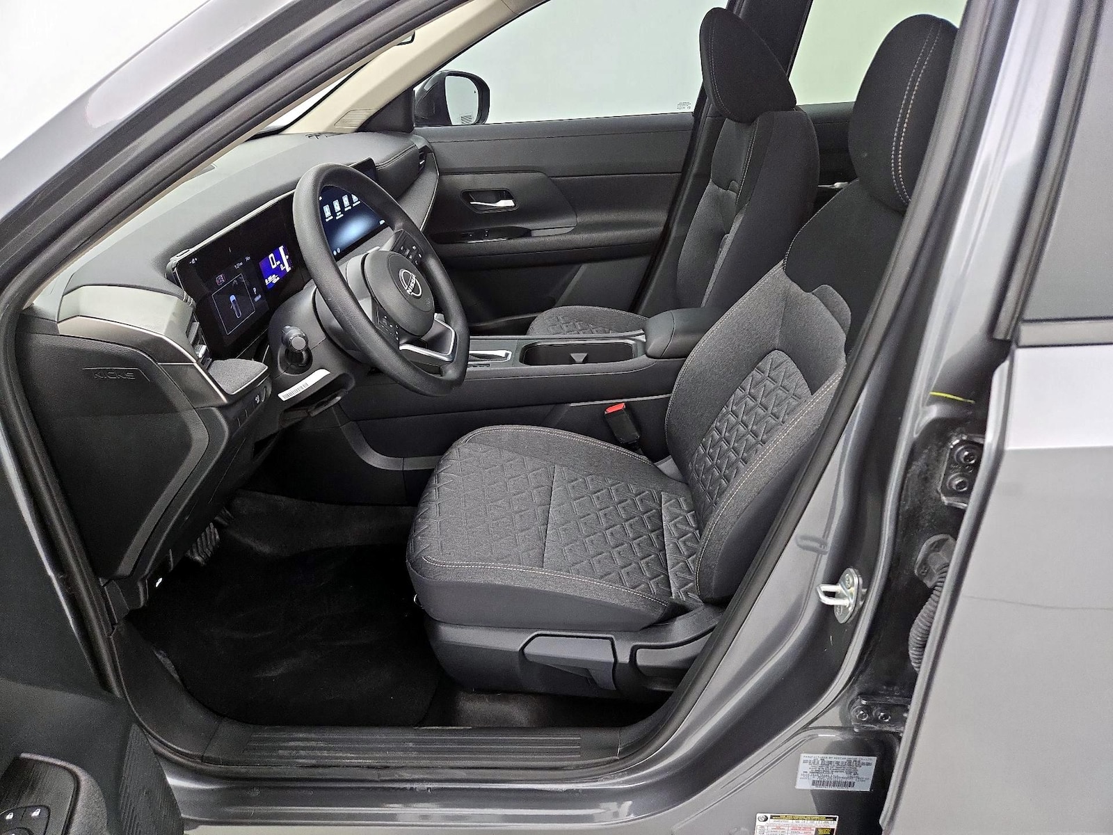 2026 Nissan KICKS SV - Photo 12