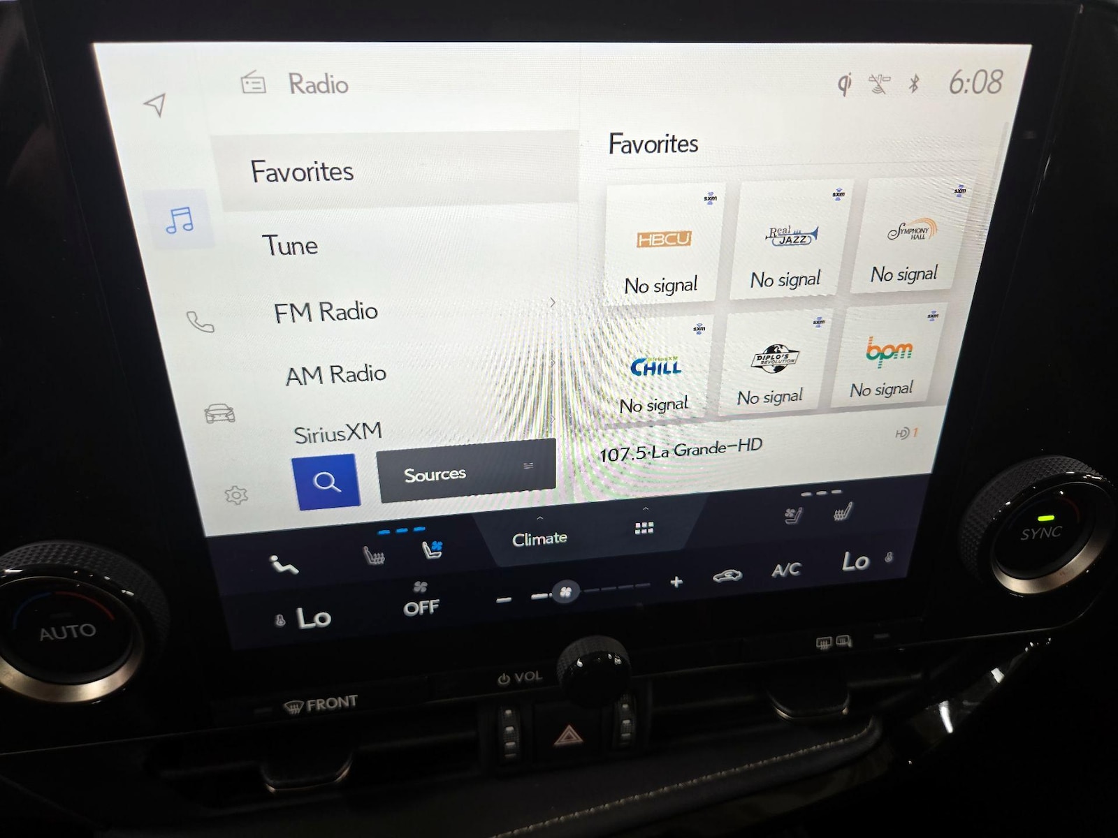2025 Lexus NX 250 - Photo 15