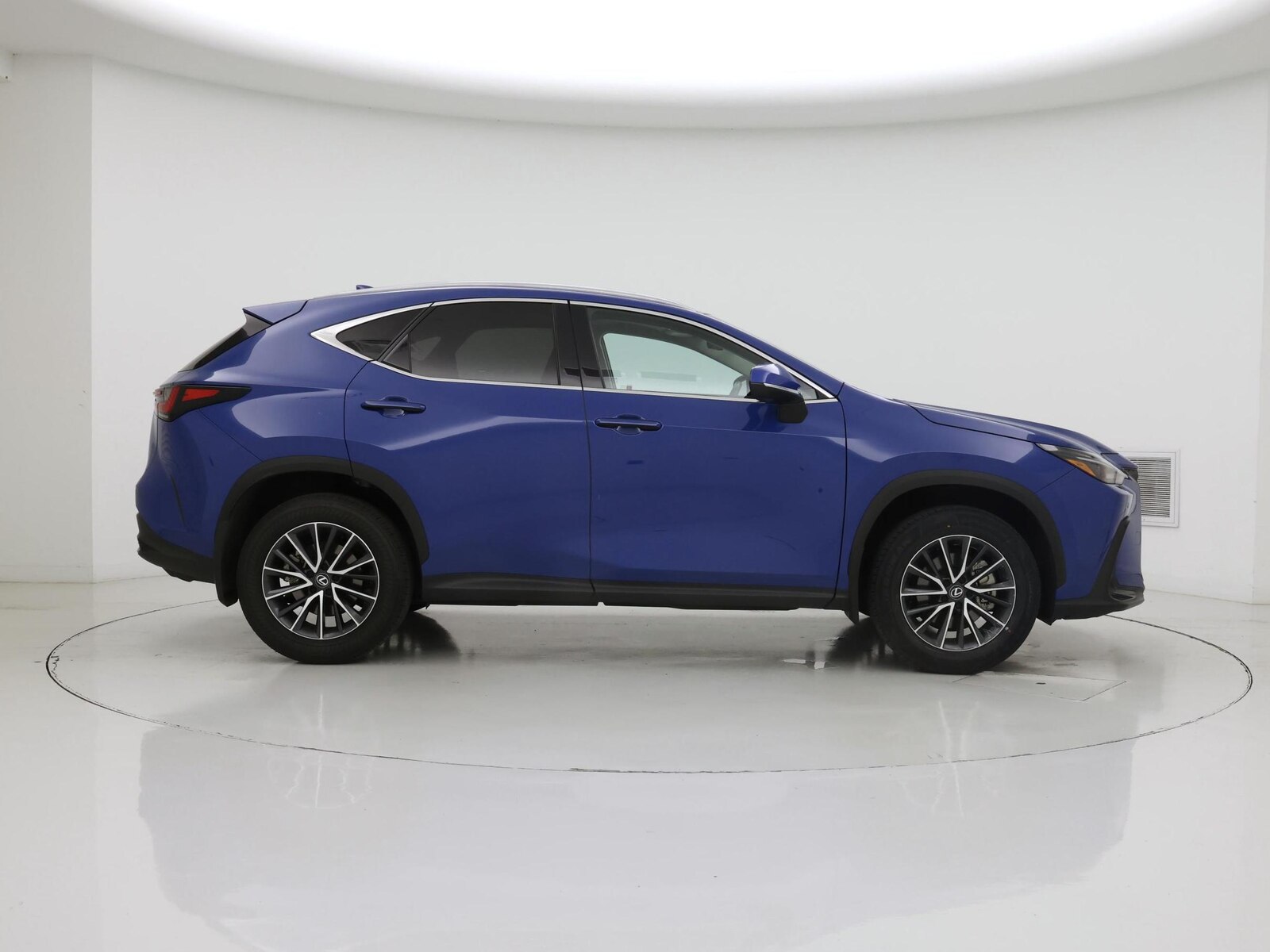 2025 Lexus NX 250 - Photo 8