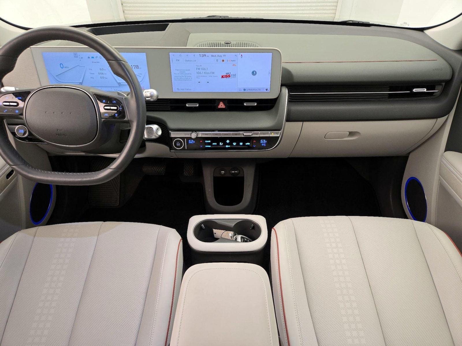 2024 Hyundai IONIQ 5 Limited - Photo 10