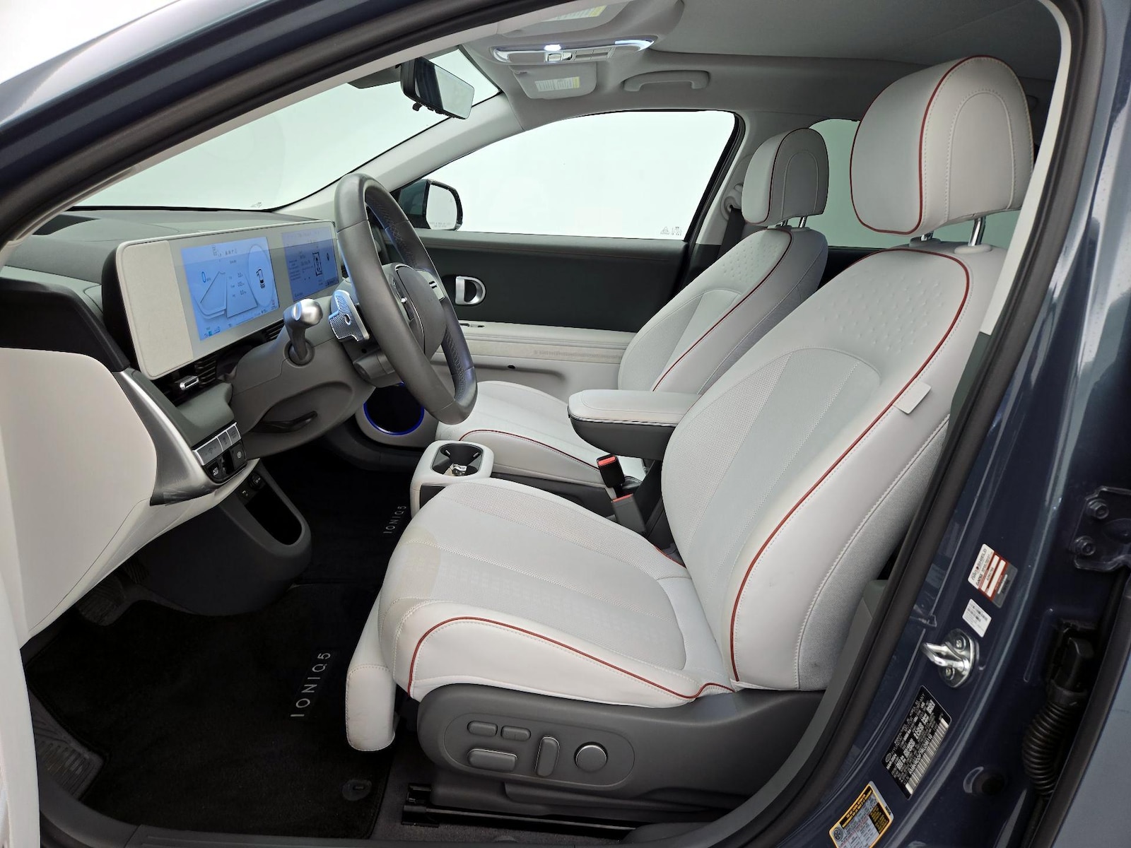 2024 Hyundai IONIQ 5 Limited - Photo 12